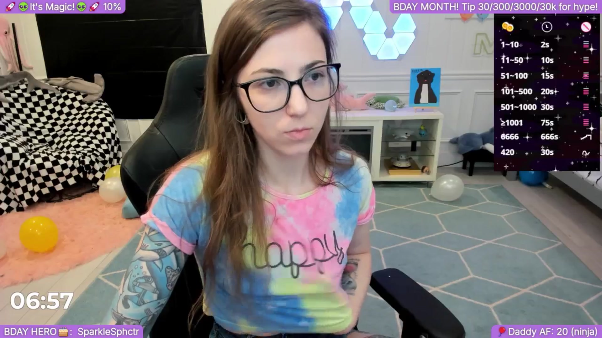Gallery image thumbnail from TheSharkQueen's myfreecams stream on, 09/29/2025, 20:22 image 19 of 20