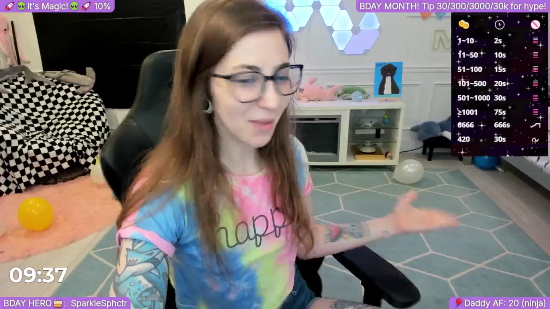 Gallery image thumbnail from TheSharkQueen's myfreecams stream on, 09/29/2025, 20:22 image 18 of 20