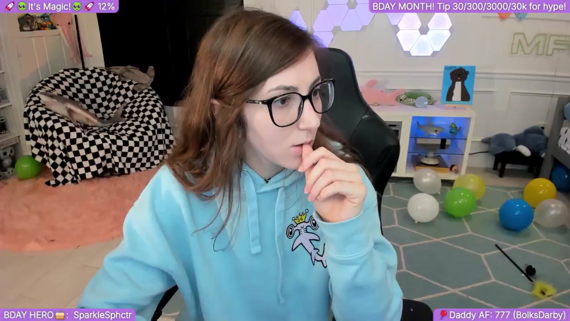 Gallery image thumbnail from TheSharkQueen's myfreecams stream on, 09/30/2025, 05:43 image 17 of 20
