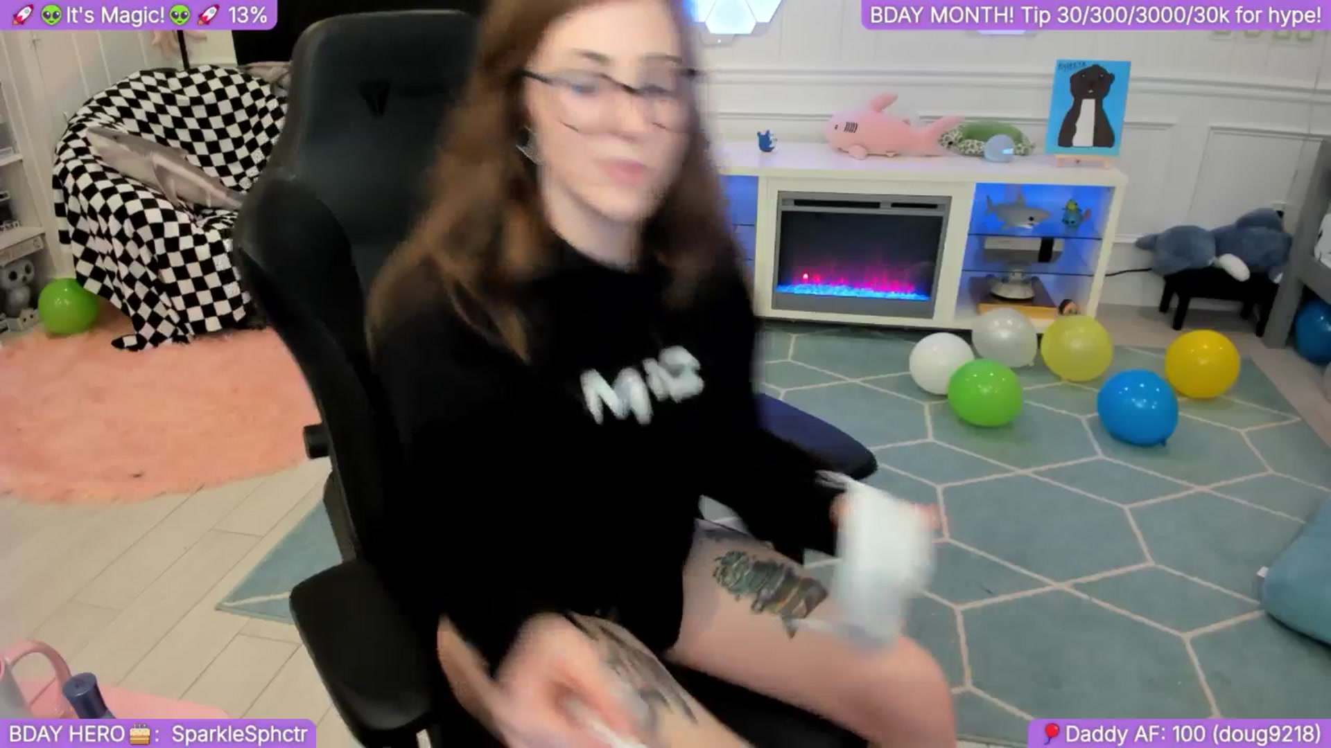Gallery image thumbnail from TheSharkQueen's myfreecams stream on, 10/01/2025, 06:01 image 4 of 20
