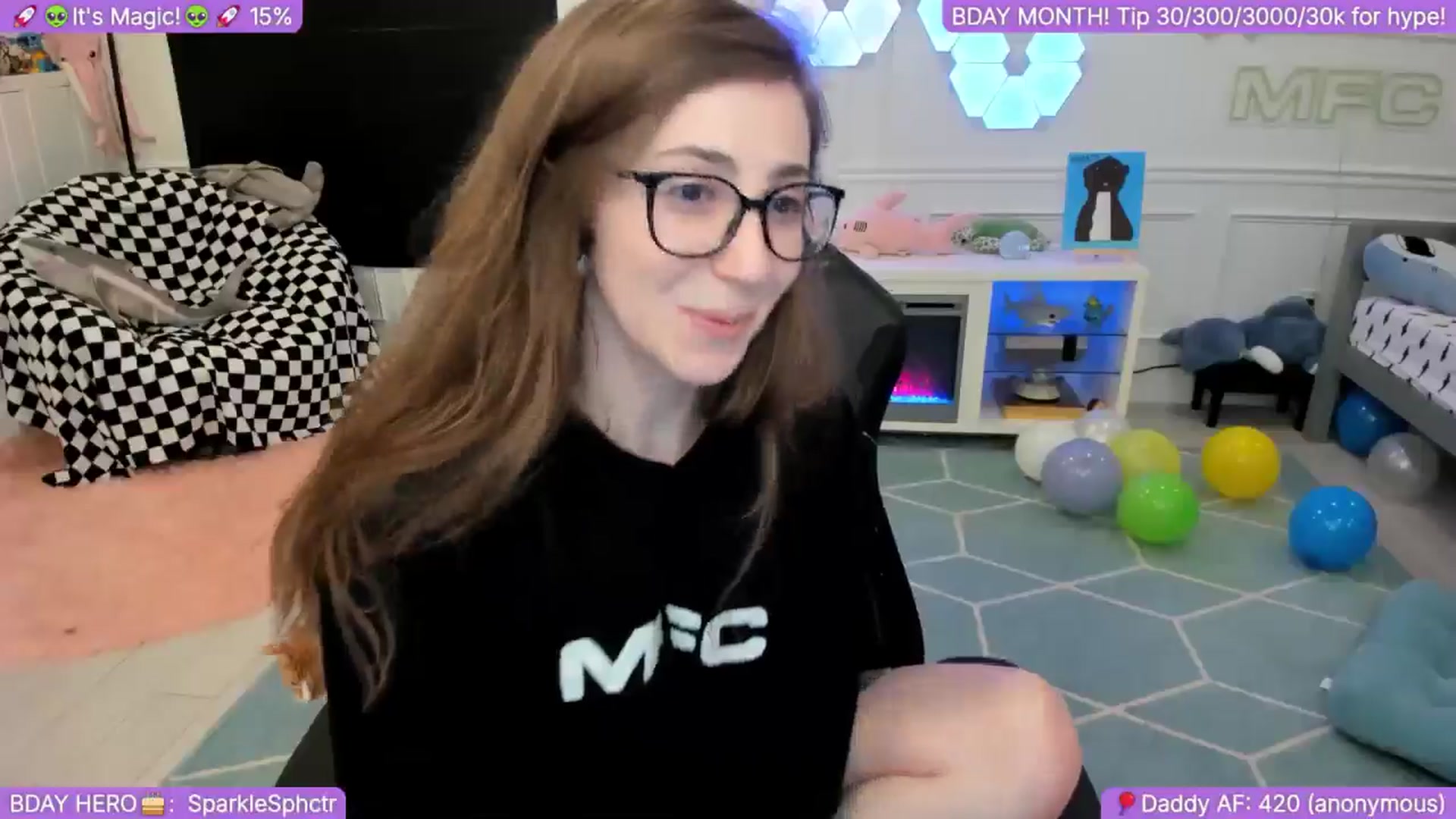 Gallery image thumbnail from TheSharkQueen's myfreecams stream on, 10/01/2025, 06:01 image 11 of 20