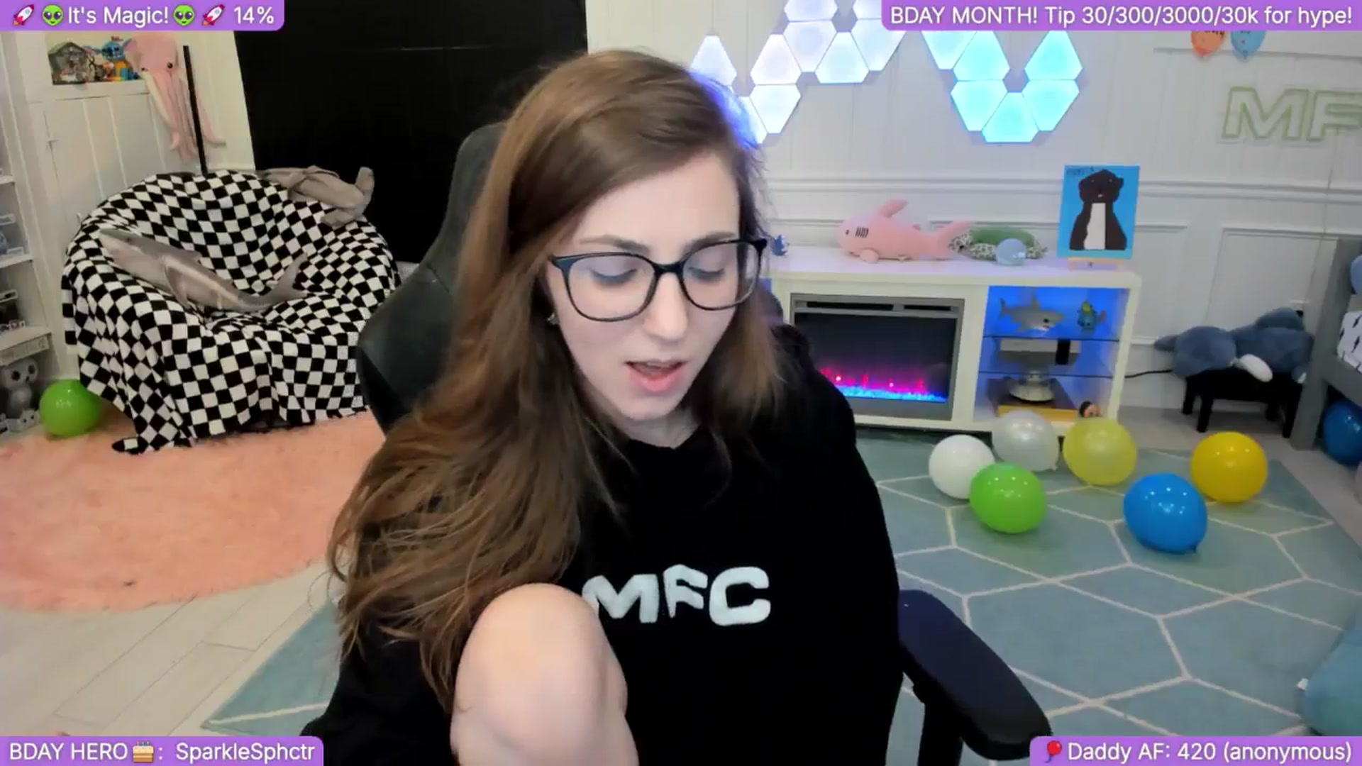 Gallery image thumbnail from TheSharkQueen's myfreecams stream on, 10/01/2025, 06:01 image 6 of 20