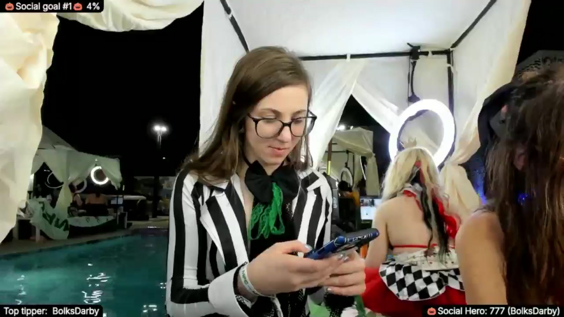 Gallery image thumbnail from TheSharkQueen's myfreecams stream on, 10/07/2025, 02:32 image 18 of 20