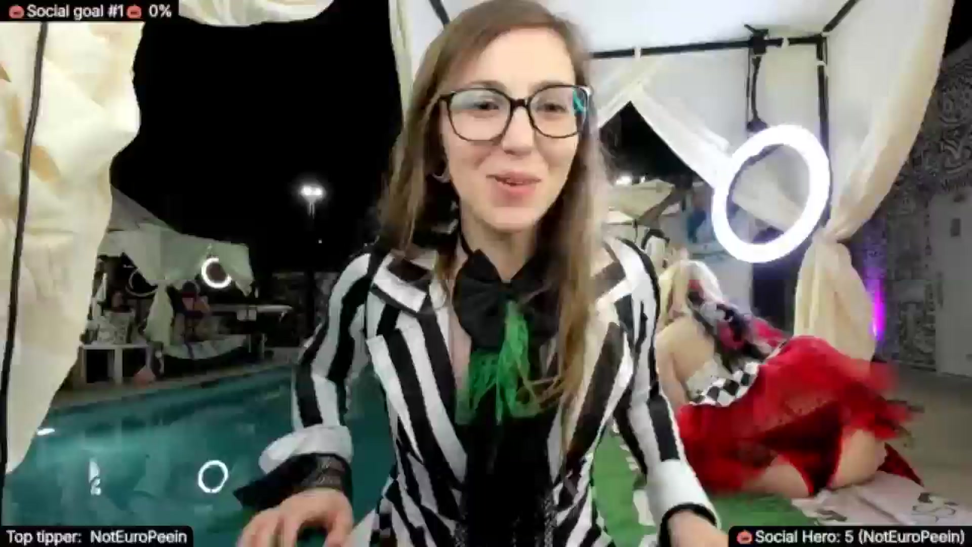 Gallery image thumbnail from TheSharkQueen's myfreecams stream on, 10/07/2025, 02:32 image 1 of 20