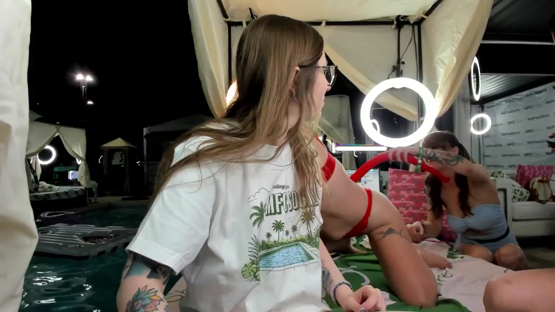Gallery image thumbnail from TheSharkQueen's myfreecams stream on, 10/07/2025, 05:45 image 16 of 20