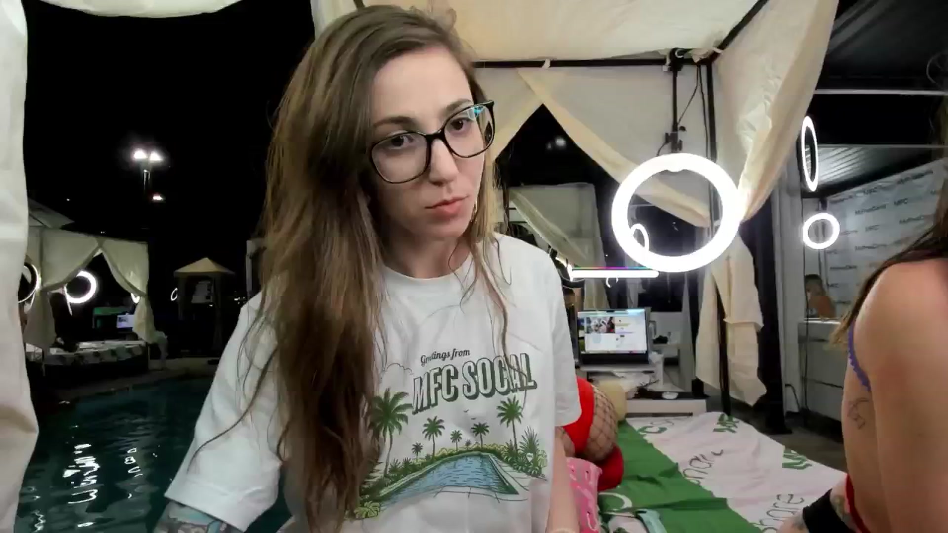 Gallery image thumbnail from TheSharkQueen's myfreecams stream on, 10/07/2025, 05:45 image 3 of 20
