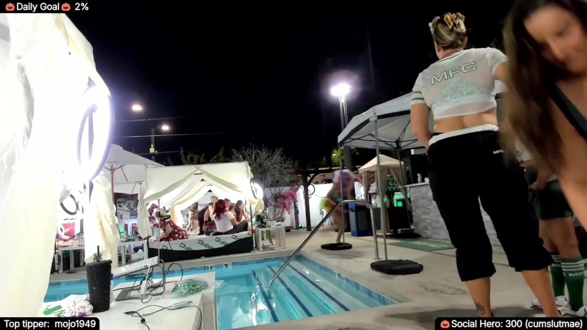 Gallery image thumbnail from TheSharkQueen's myfreecams stream on, 10/08/2025, 06:16 image 6 of 20