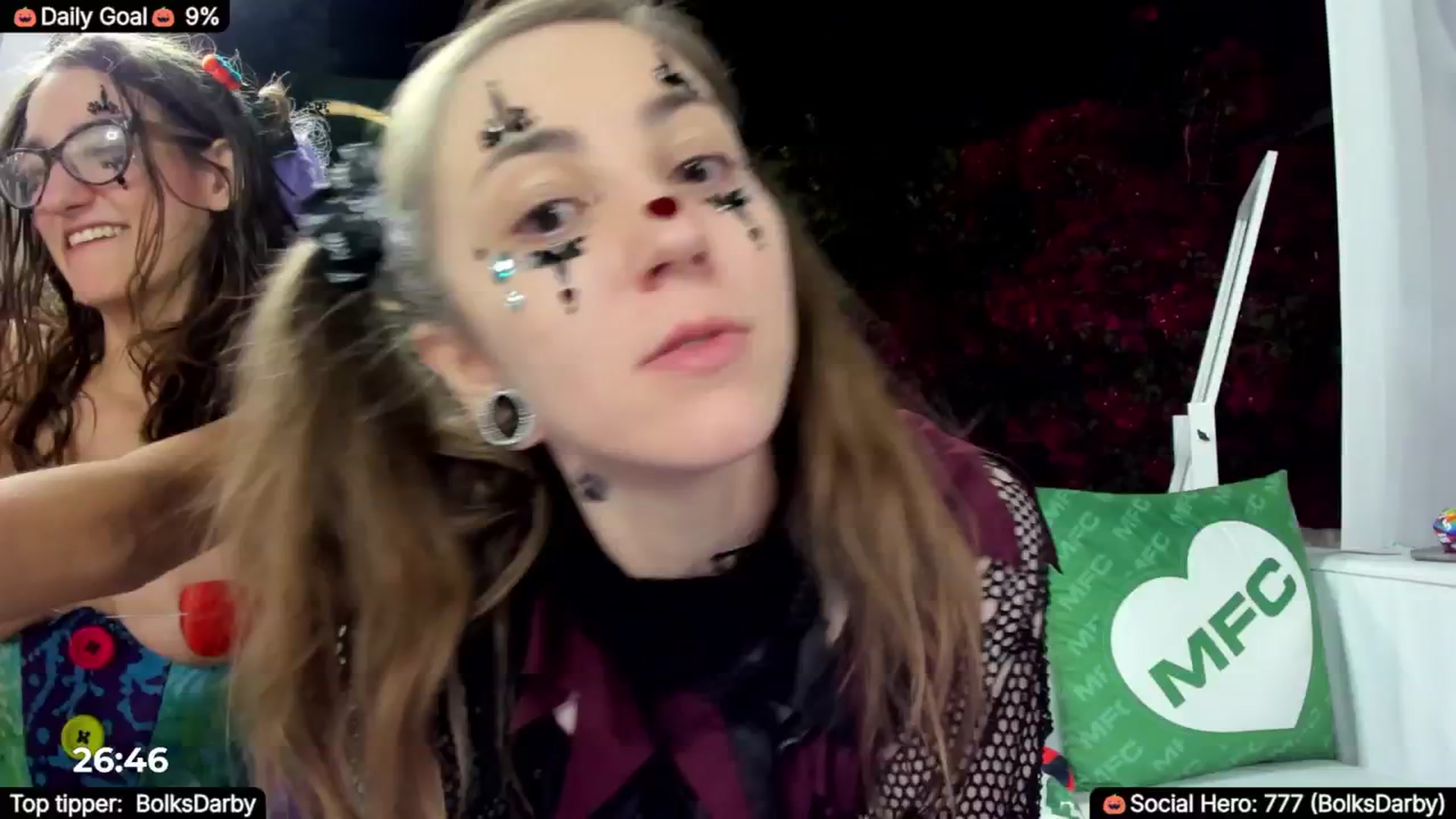 Gallery image thumbnail from TheSharkQueen's myfreecams stream on, 10/08/2025, 06:16 image 14 of 20