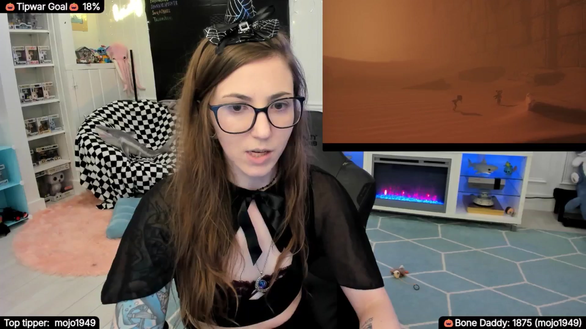 Gallery image thumbnail from TheSharkQueen's myfreecams stream on, 10/12/2025, 04:07 image 10 of 20