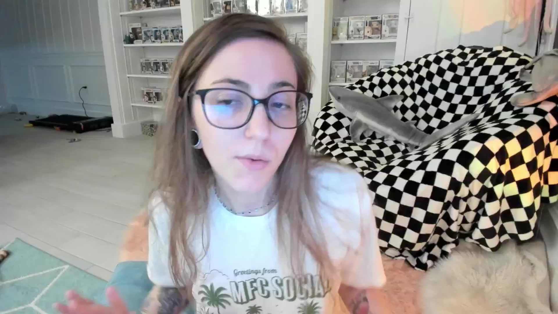 Gallery image thumbnail from TheSharkQueen's myfreecams stream on, 10/14/2025, 05:57 image 11 of 20