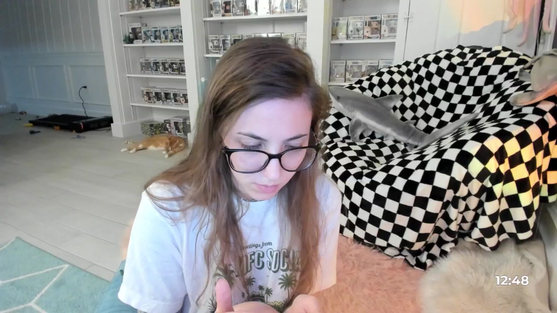 Gallery image thumbnail from TheSharkQueen's myfreecams stream on, 10/14/2025, 05:57 image 15 of 20