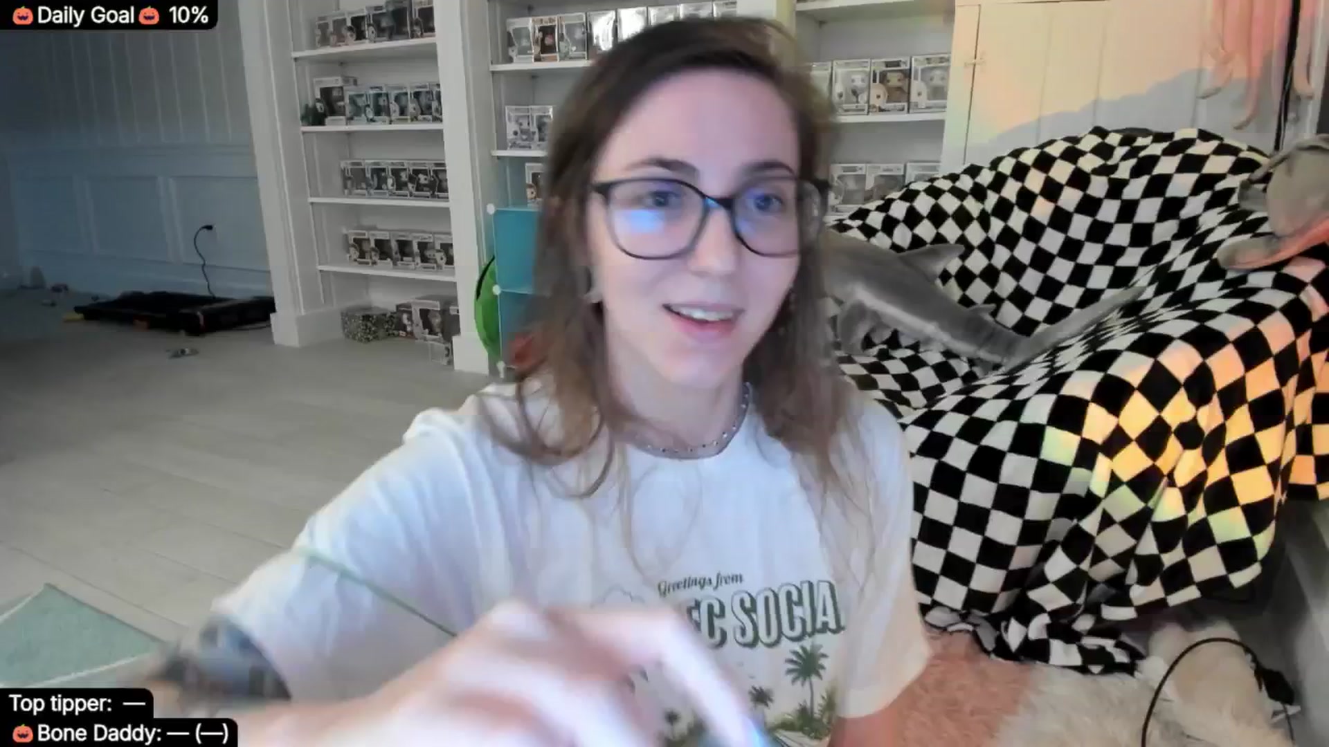 Gallery image thumbnail from TheSharkQueen's myfreecams stream on, 10/14/2025, 05:57 image 1 of 20