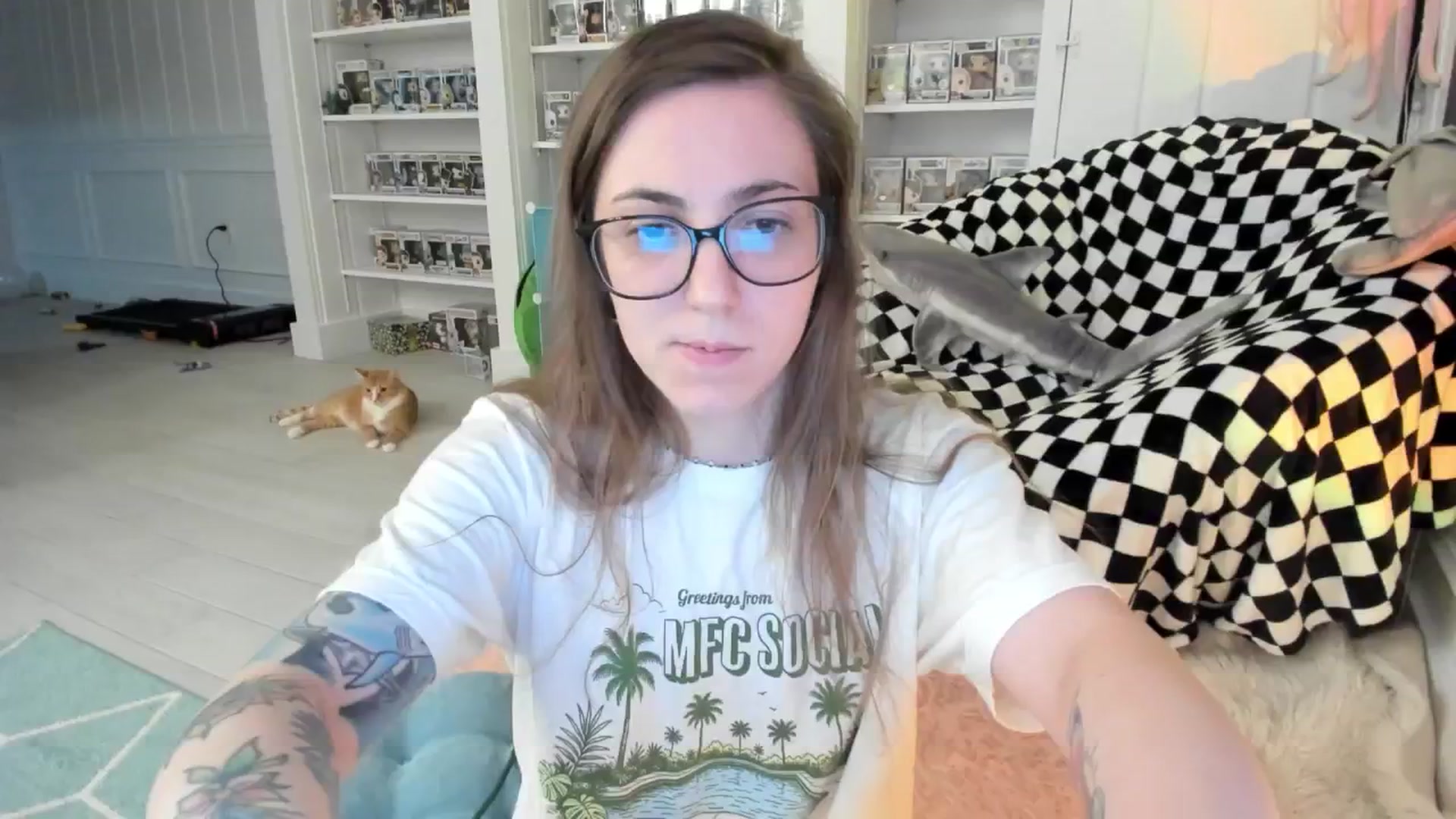 Gallery image thumbnail from TheSharkQueen's myfreecams stream on, 10/14/2025, 05:57 image 12 of 20