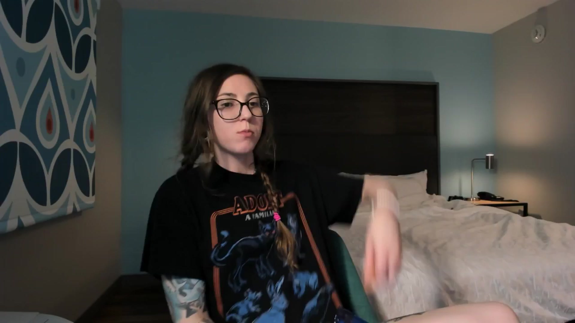 Gallery image thumbnail from TheSharkQueen's myfreecams stream on, 10/18/2025, 04:51 image 19 of 20