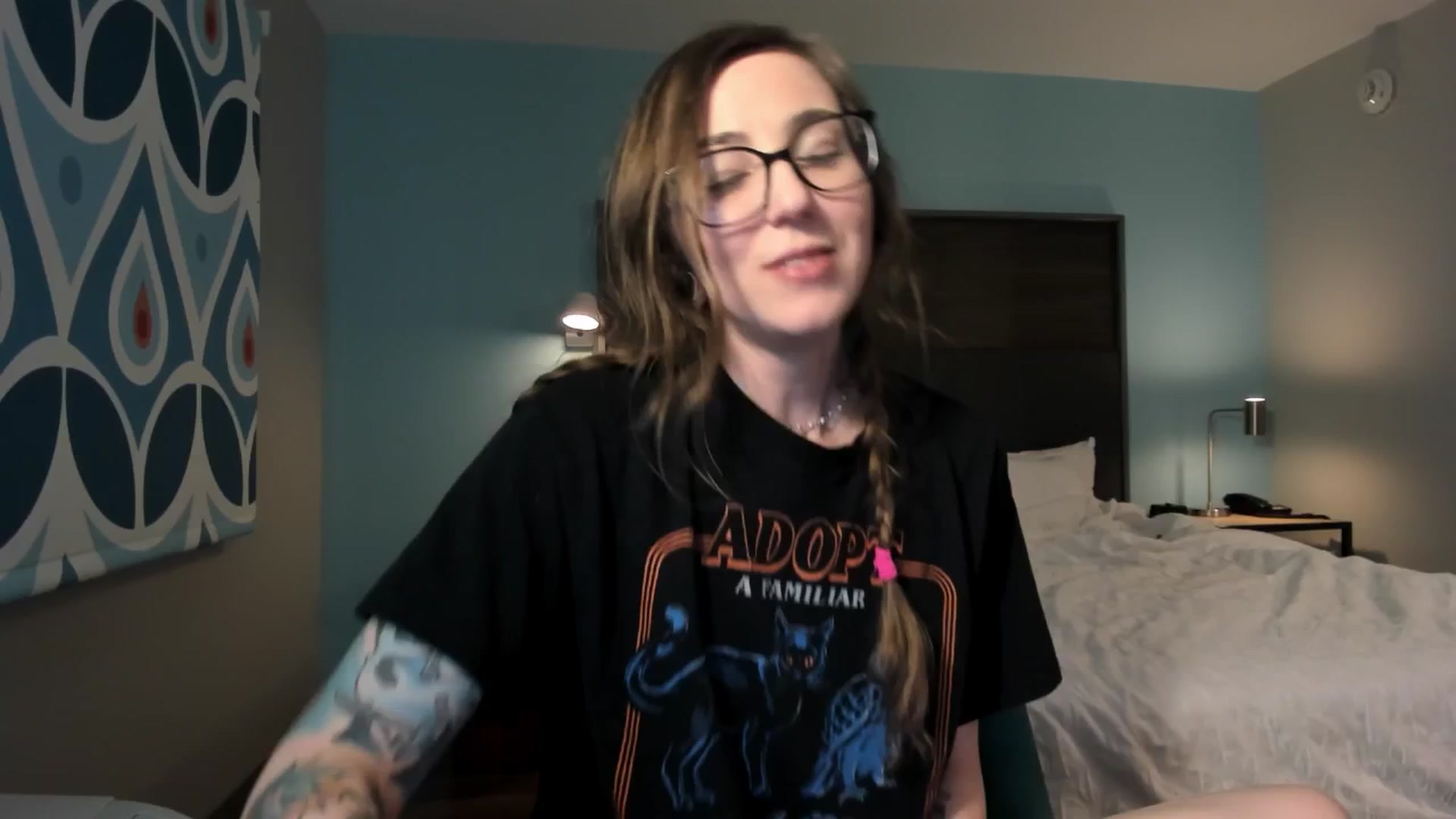 Gallery image thumbnail from TheSharkQueen's myfreecams stream on, 10/18/2025, 04:51 image 16 of 20