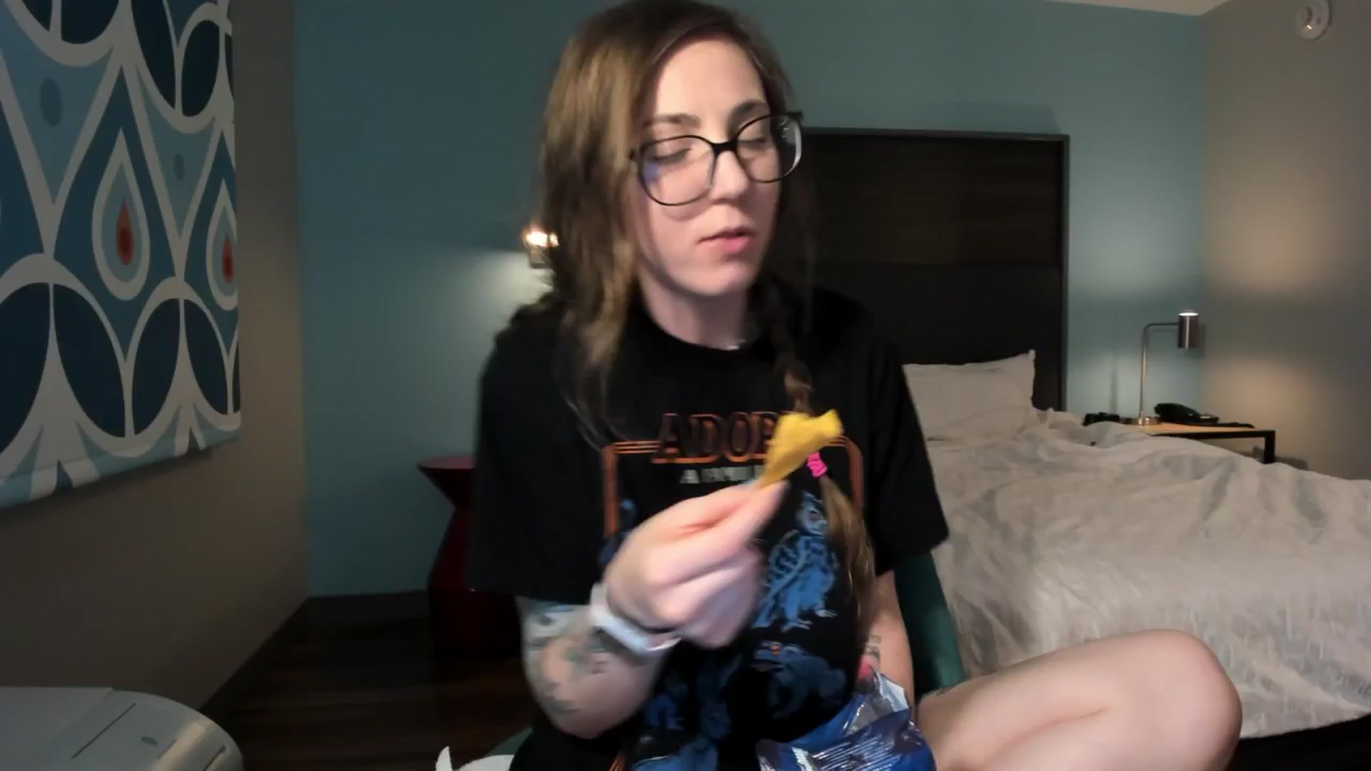 Gallery image thumbnail from TheSharkQueen's myfreecams stream on, 10/18/2025, 04:51 image 18 of 20