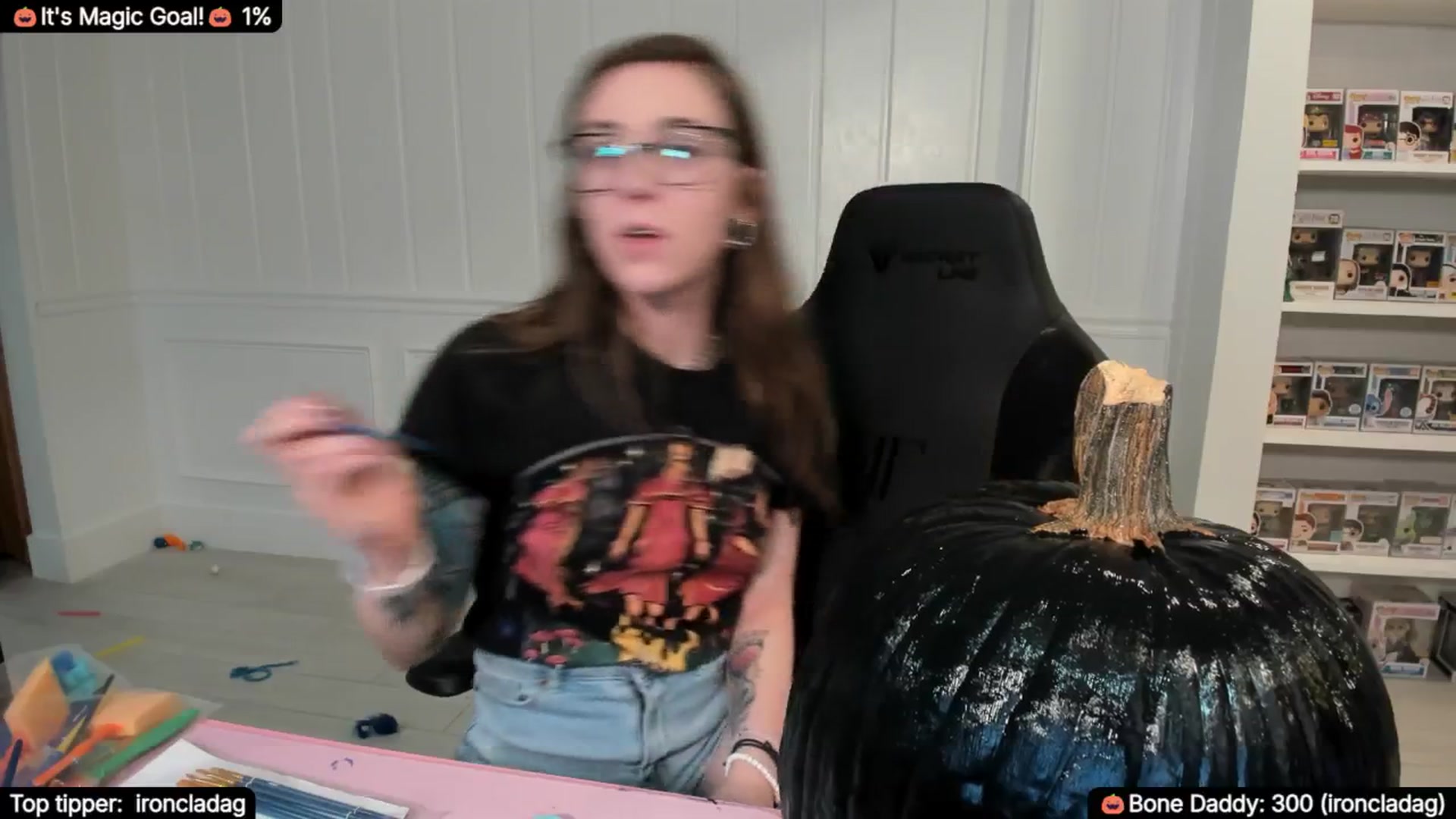 Gallery image thumbnail from TheSharkQueen's myfreecams stream on, 10/24/2025, 04:57 image 10 of 20