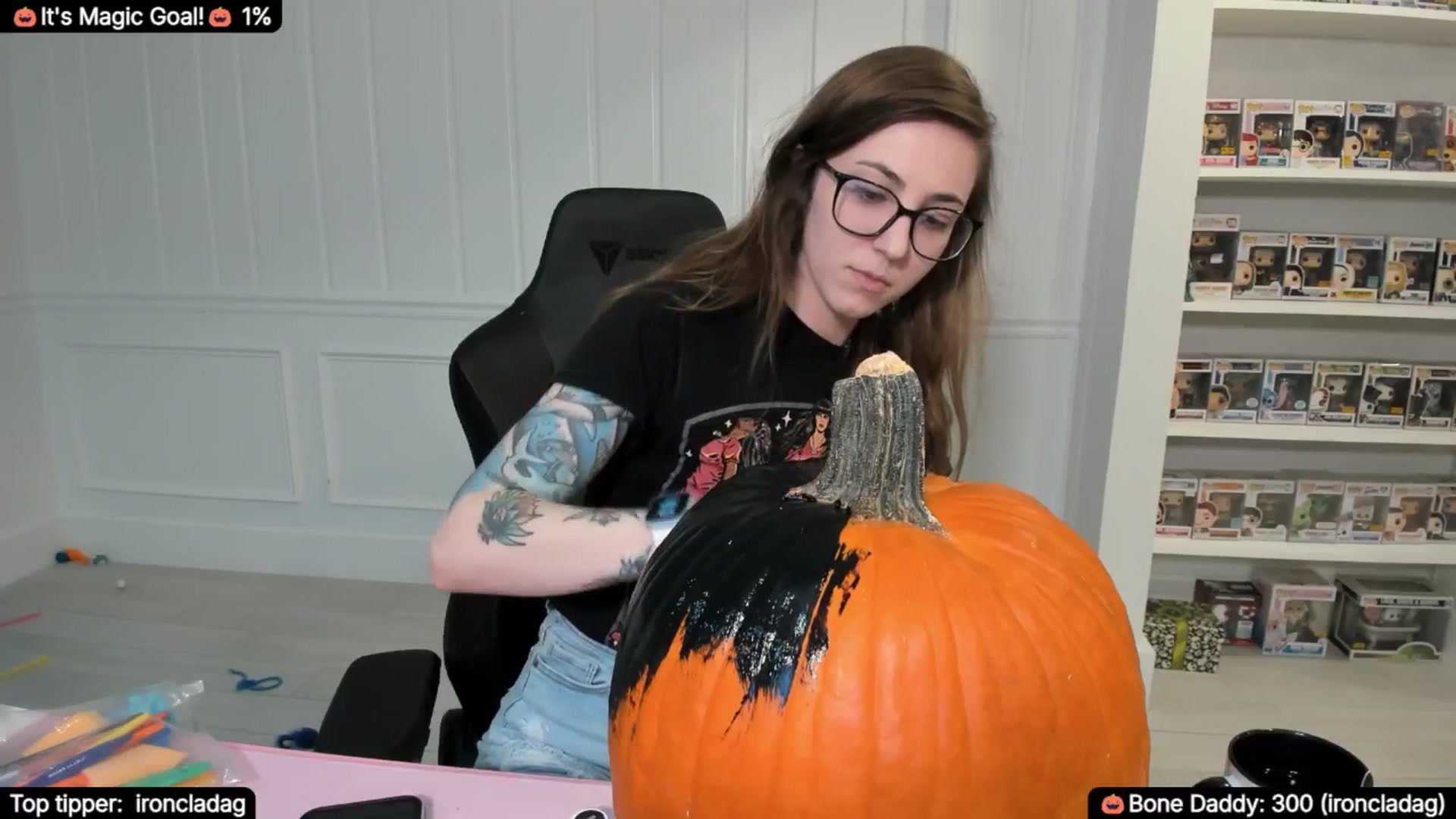 Gallery image thumbnail from TheSharkQueen's myfreecams stream on, 10/24/2025, 04:57 image 5 of 20
