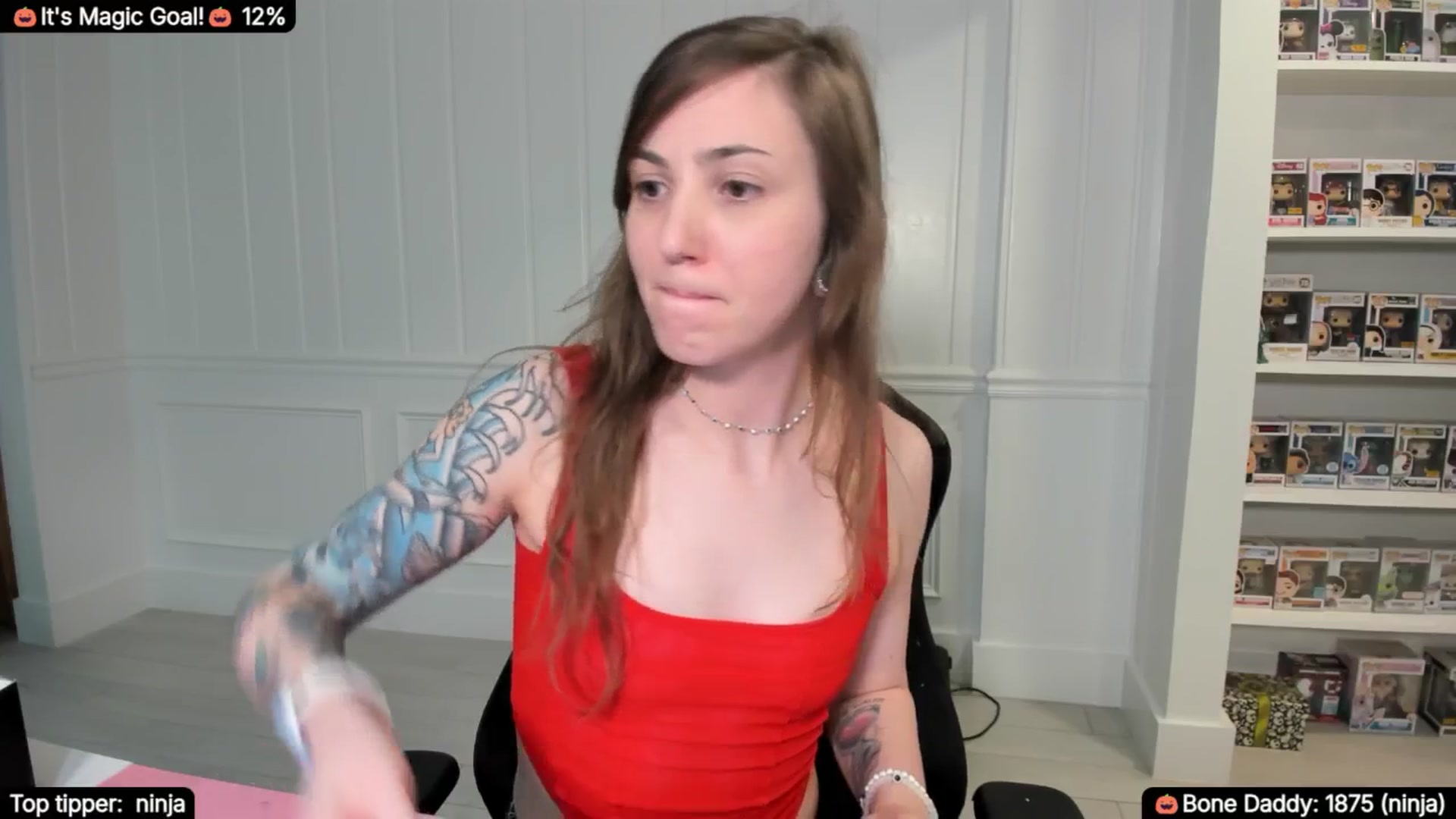 Gallery image thumbnail from TheSharkQueen's myfreecams stream on, 10/25/2025, 06:41 image 17 of 20