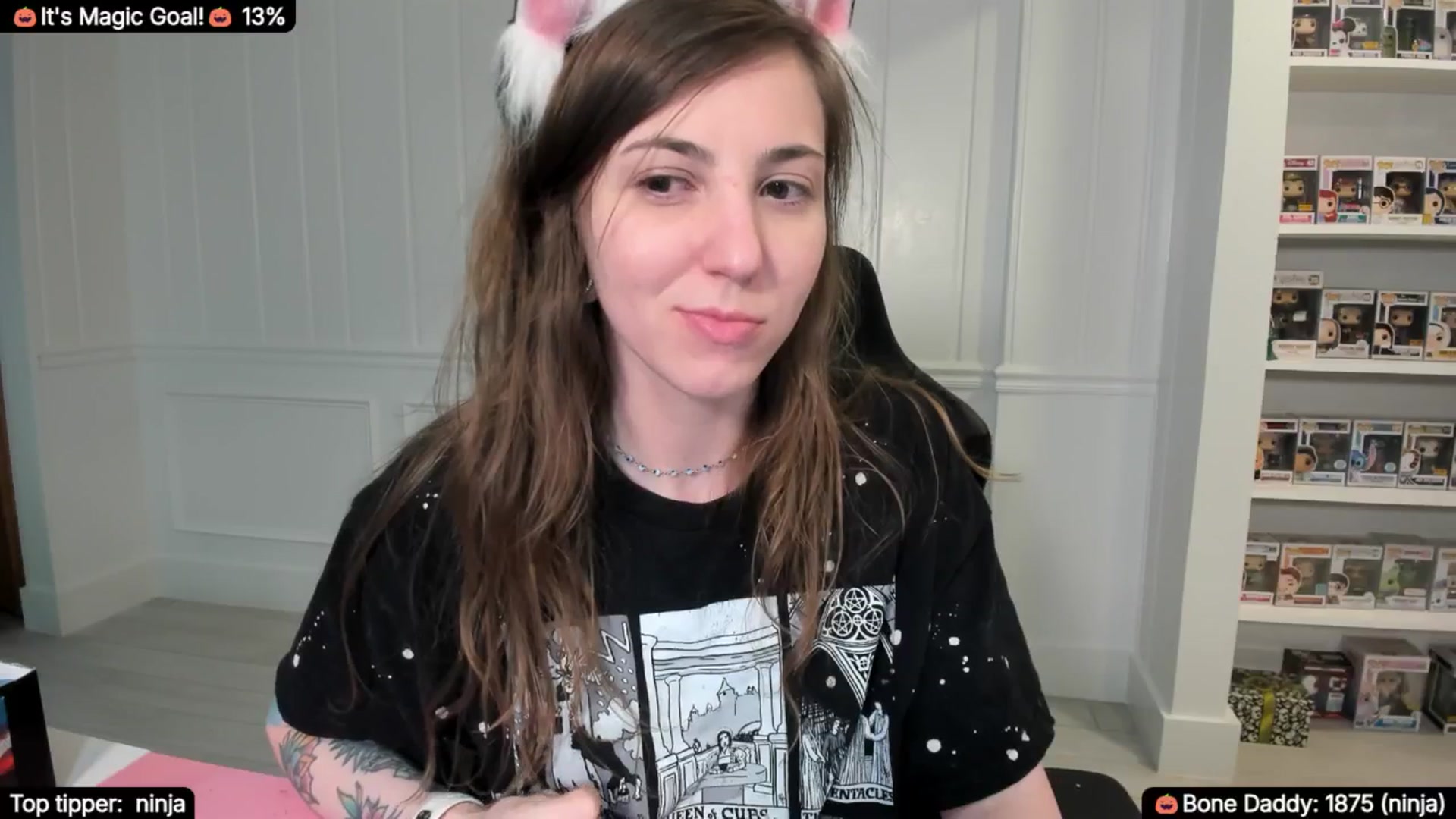 Gallery image thumbnail from TheSharkQueen's myfreecams stream on, 10/25/2025, 09:12 image 7 of 20