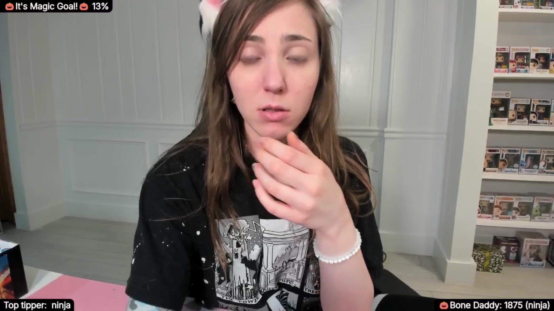 Gallery image thumbnail from TheSharkQueen's myfreecams stream on, 10/25/2025, 09:12 image 5 of 20