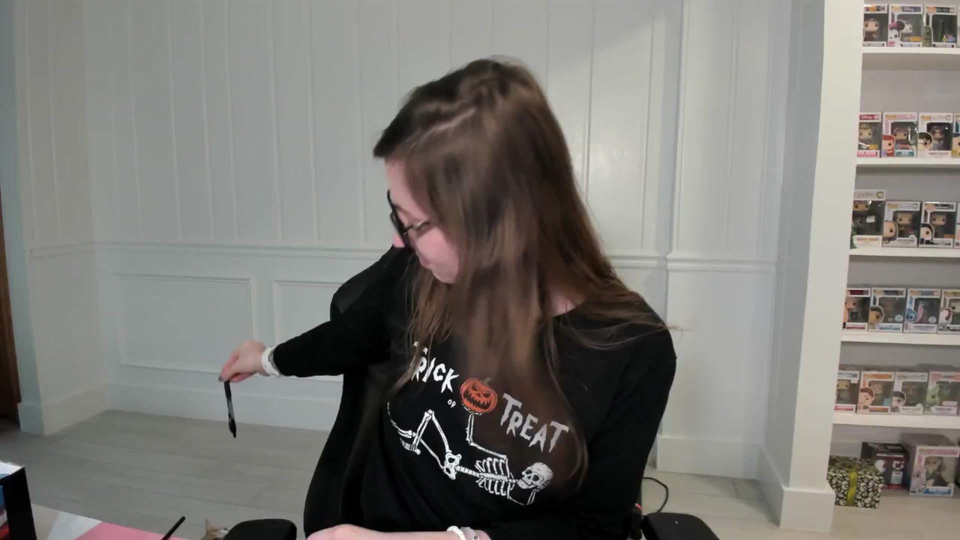 Gallery image thumbnail from TheSharkQueen's myfreecams stream on, 10/26/2025, 09:23 image 1 of 20