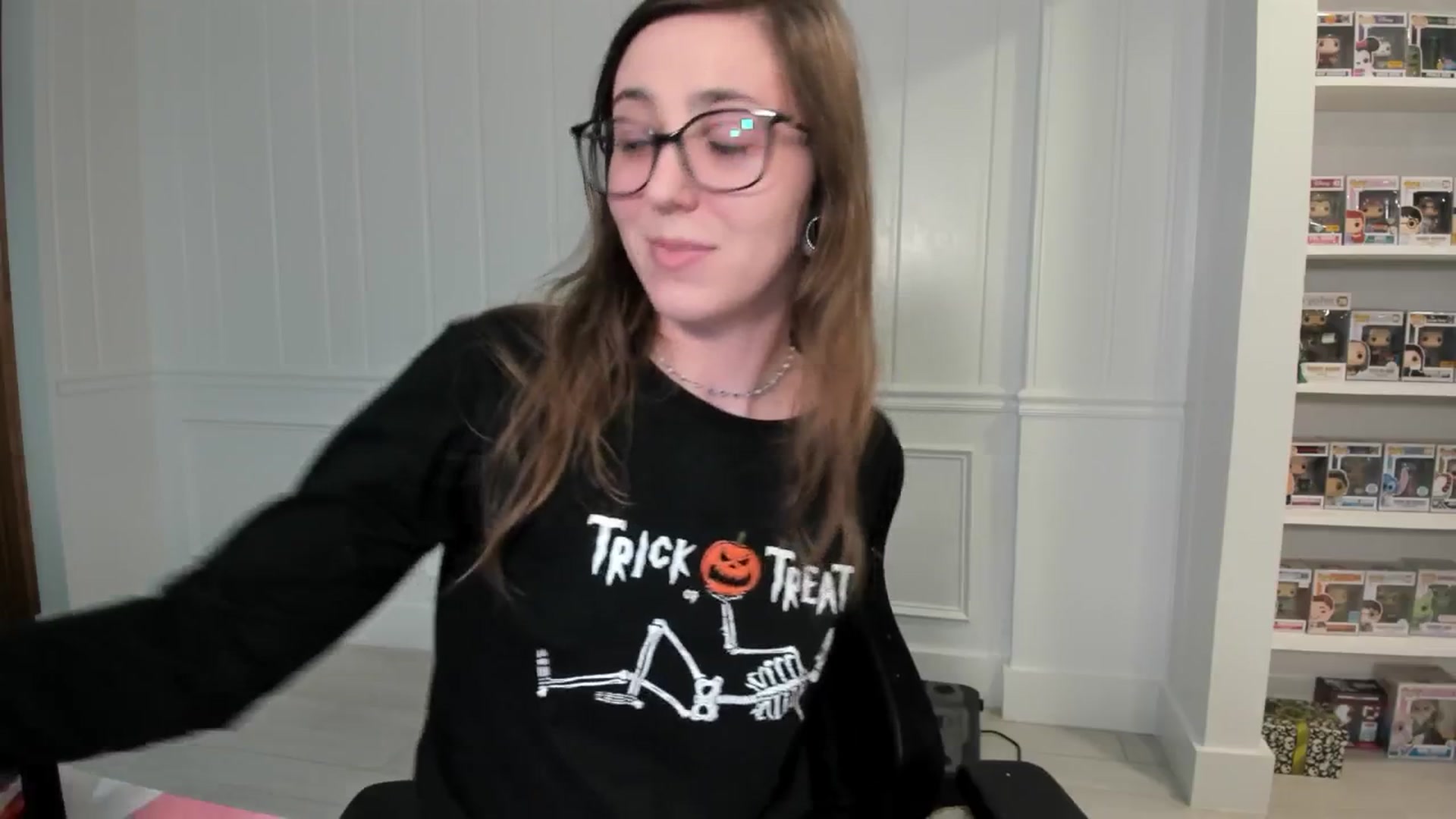 Gallery image thumbnail from TheSharkQueen's myfreecams stream on, 10/26/2025, 09:23 image 12 of 20
