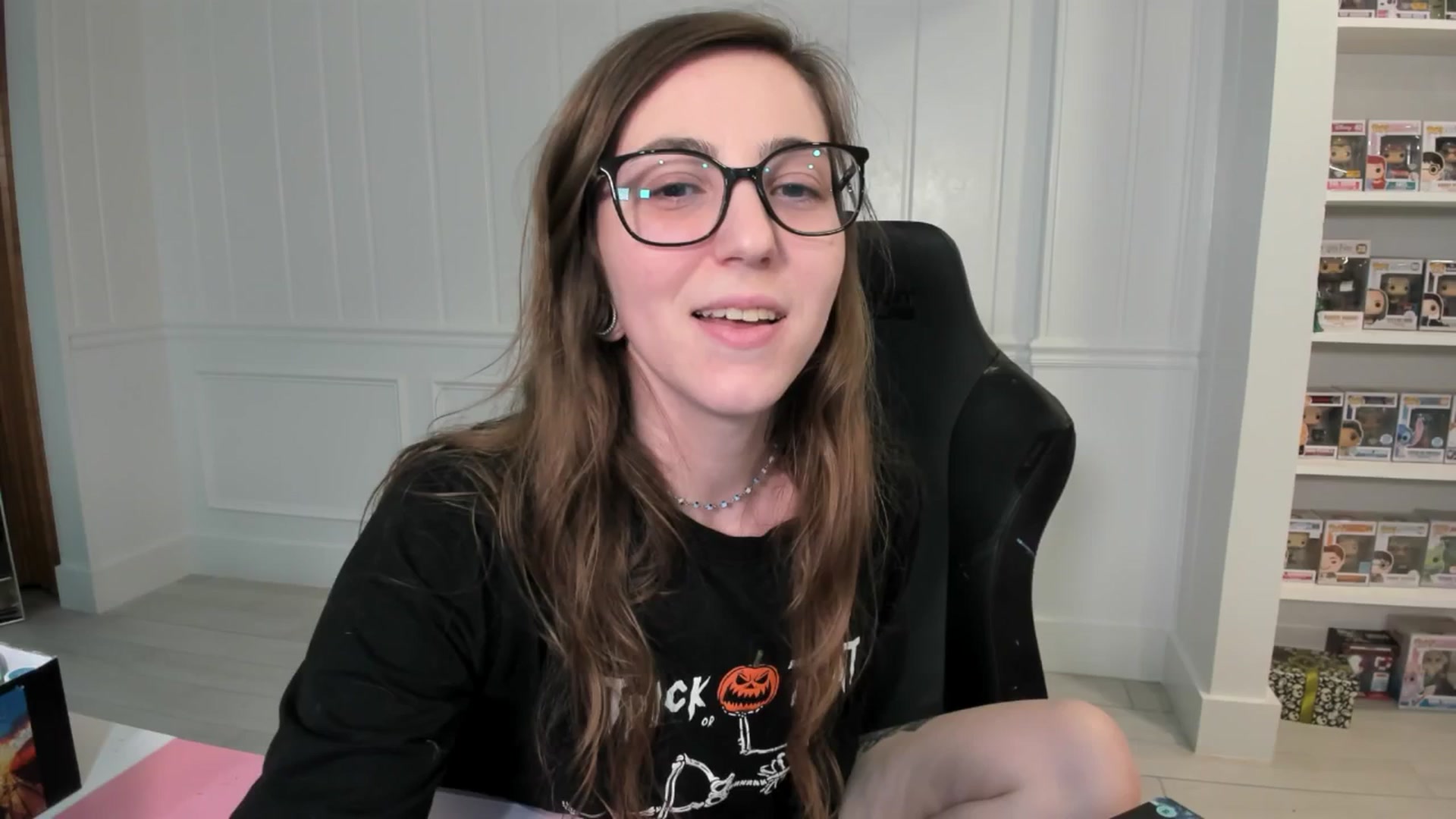 Gallery image thumbnail from TheSharkQueen's myfreecams stream on, 10/26/2025, 09:23 image 17 of 20