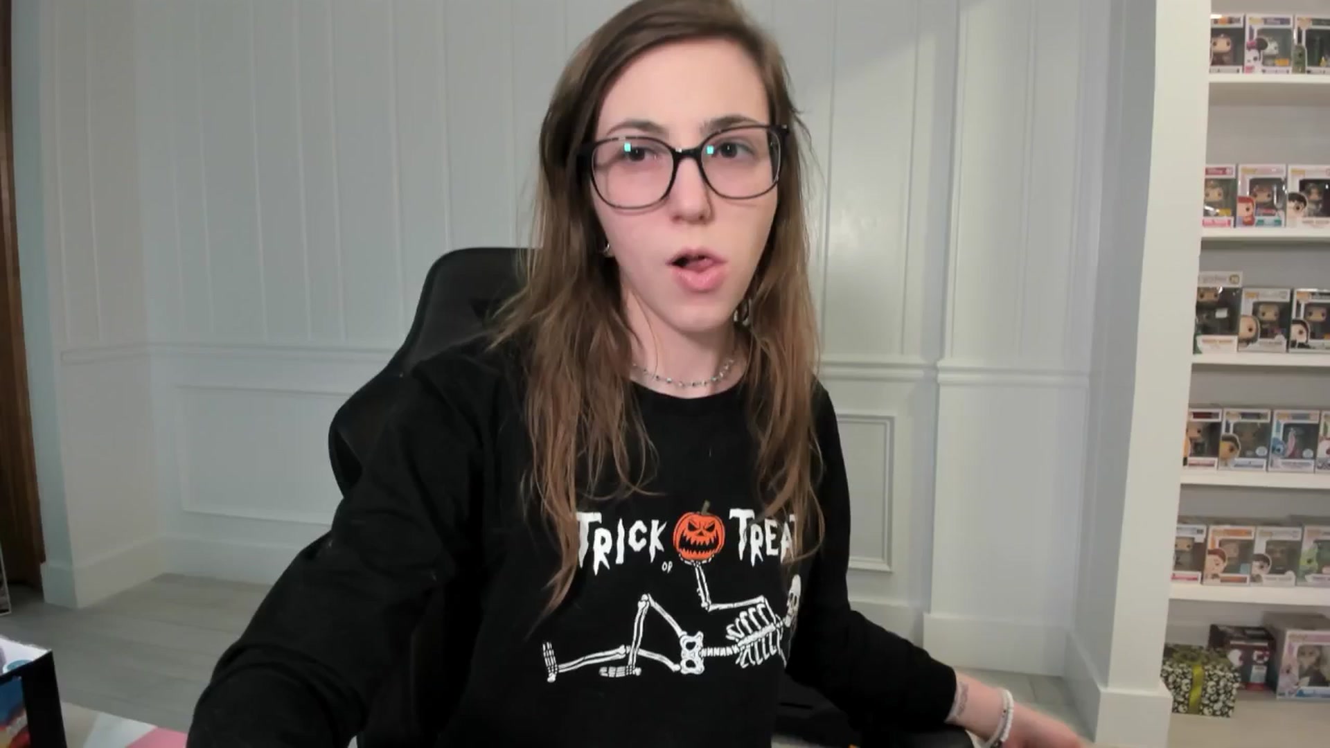 Gallery image thumbnail from TheSharkQueen's myfreecams stream on, 10/26/2025, 09:23 image 2 of 20