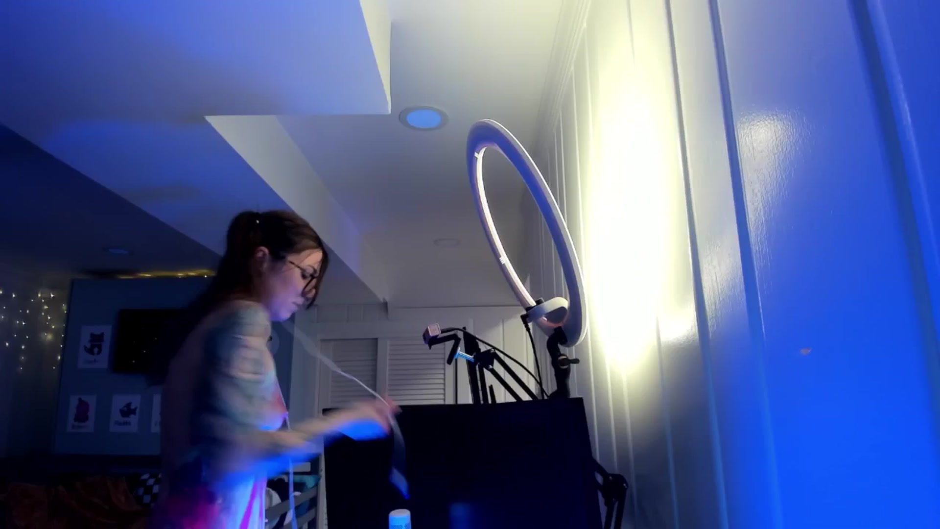 Gallery image thumbnail from TheSharkQueen's myfreecams stream on, 10/29/2025, 05:00 image 3 of 20