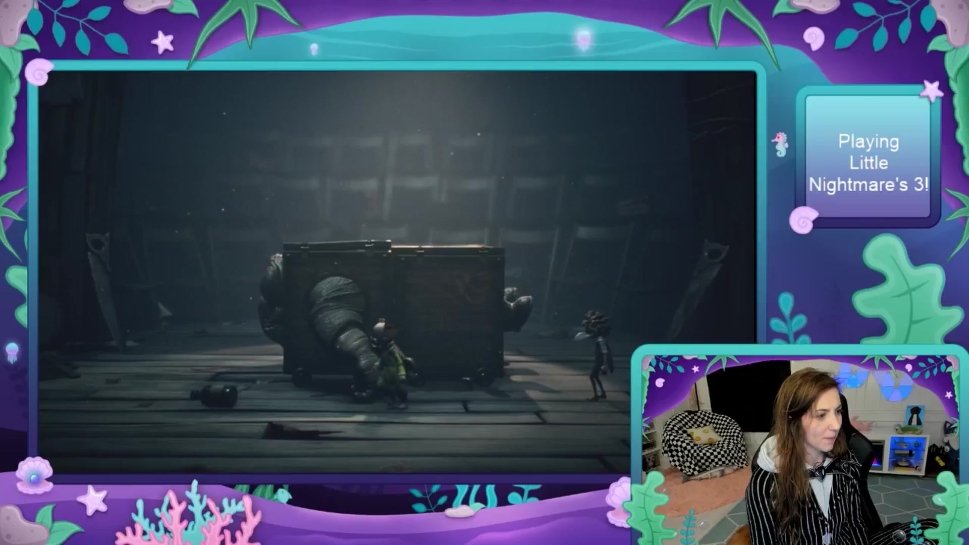 Gallery image thumbnail from TheSharkQueen's myfreecams stream on, 10/30/2025, 03:11 image 3 of 20