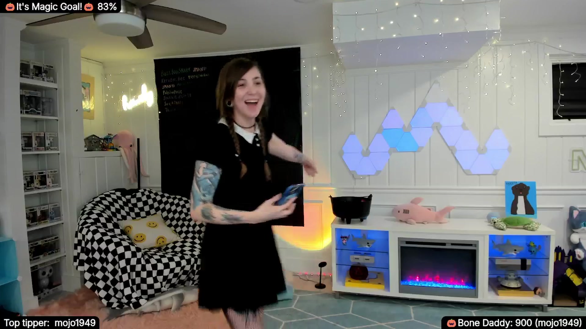 Gallery image thumbnail from TheSharkQueen's myfreecams stream on, 11/01/2025, 05:41 image 8 of 20