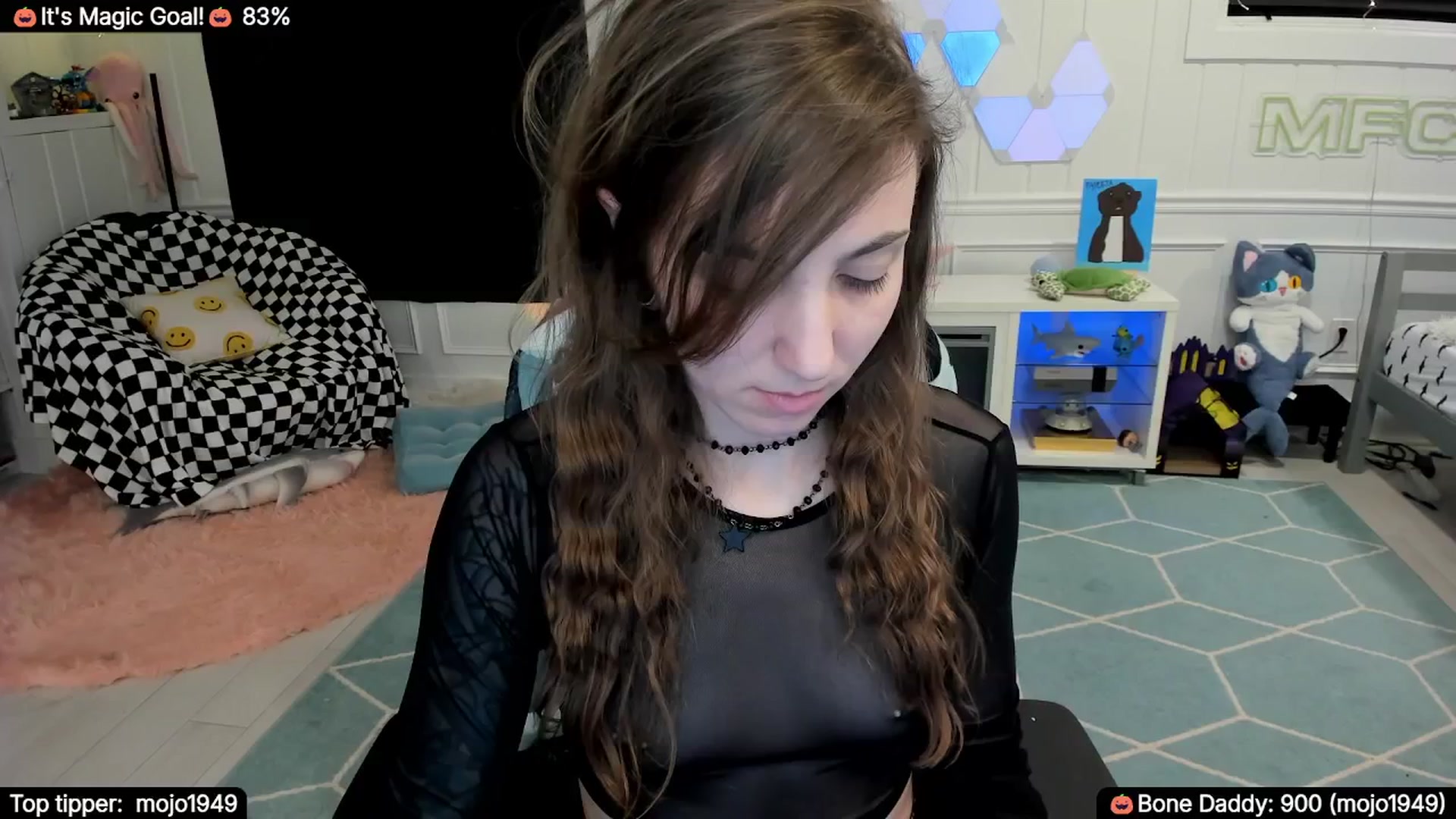 Gallery image thumbnail from TheSharkQueen's myfreecams stream on, 11/01/2025, 05:41 image 19 of 20