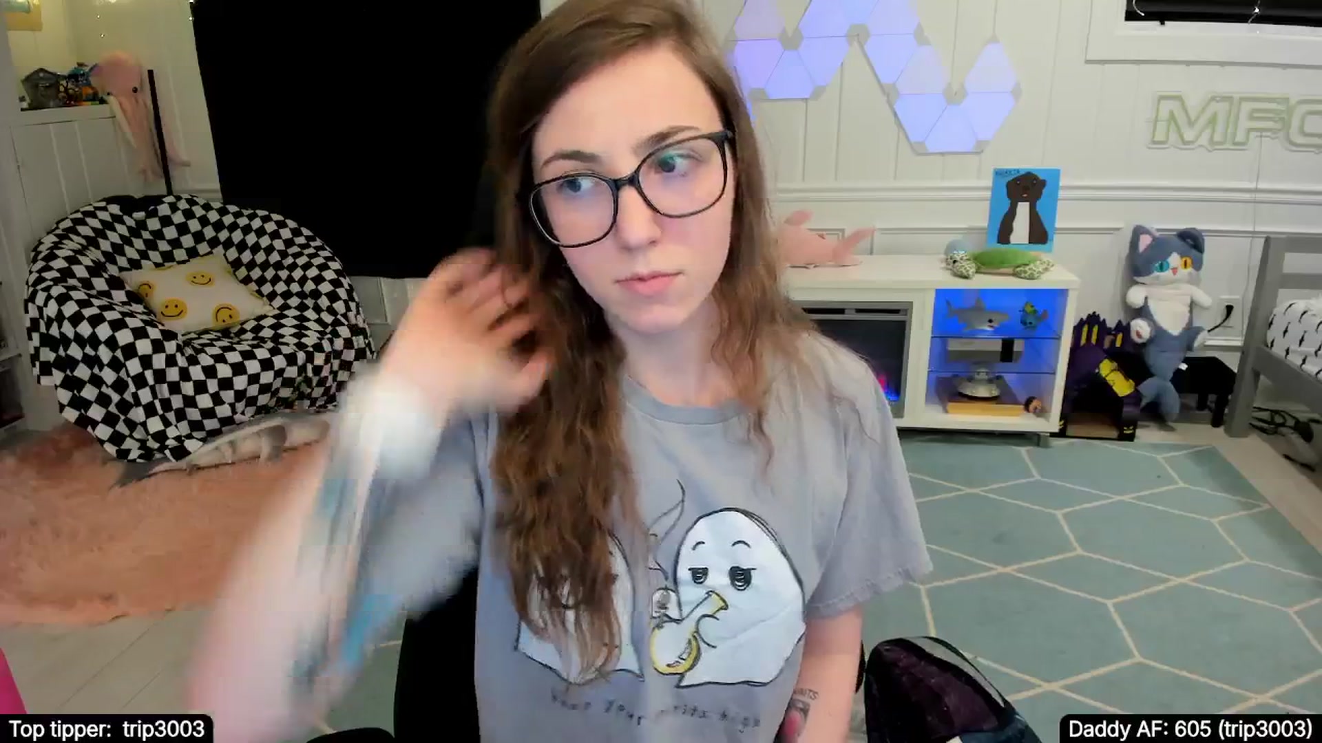 Gallery image thumbnail from TheSharkQueen's myfreecams stream on, 11/01/2025, 09:35 image 11 of 20