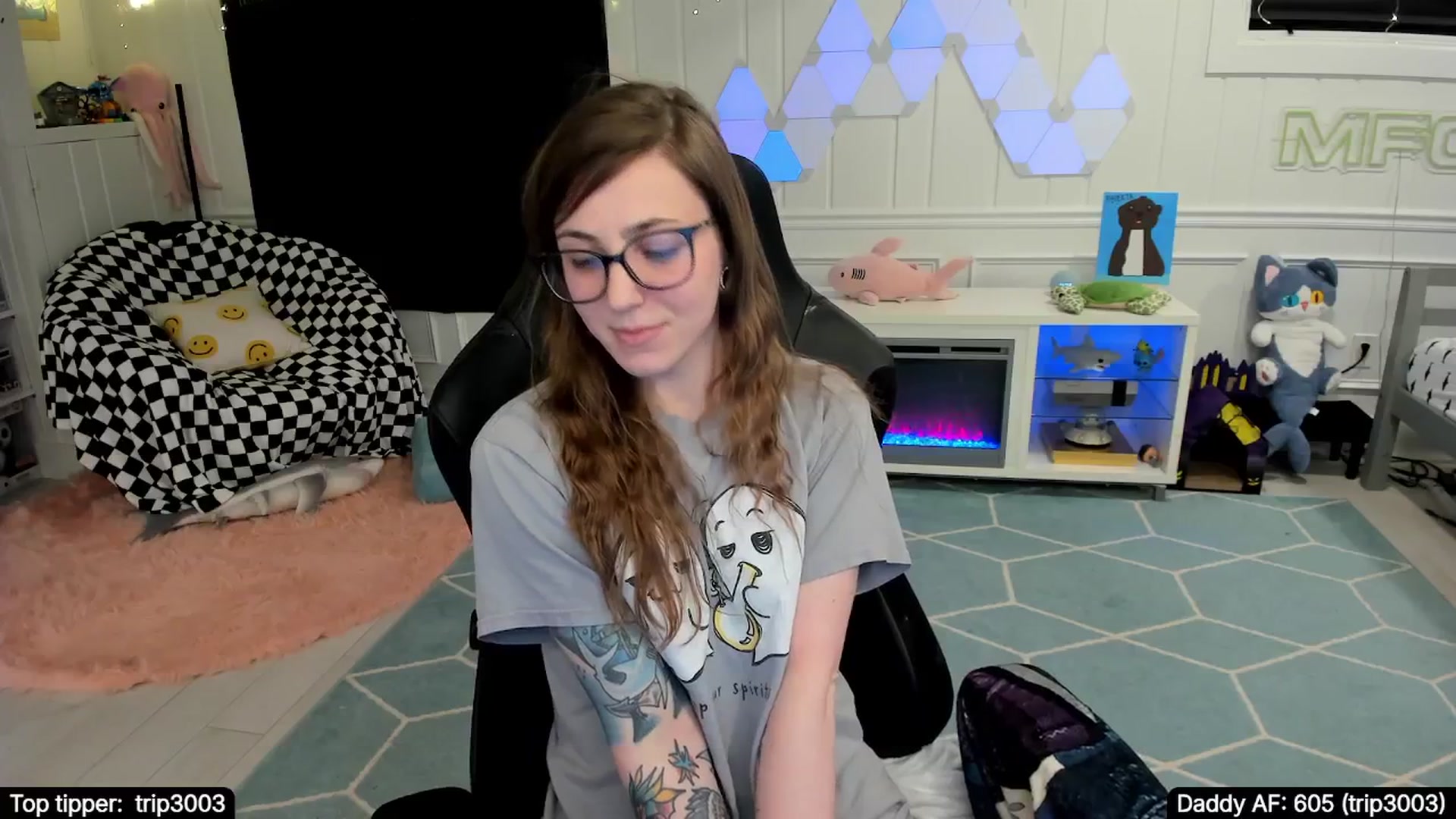Gallery image thumbnail from TheSharkQueen's myfreecams stream on, 11/01/2025, 09:35 image 13 of 20