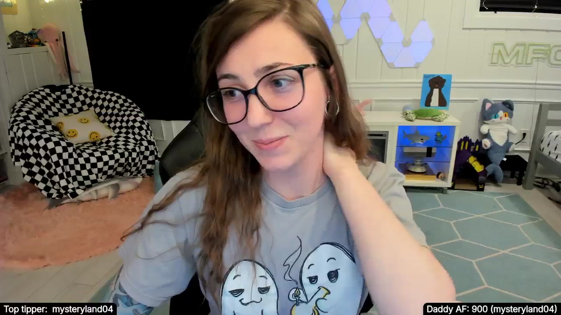Gallery image thumbnail from TheSharkQueen's myfreecams stream on, 11/01/2025, 09:35 image 17 of 20