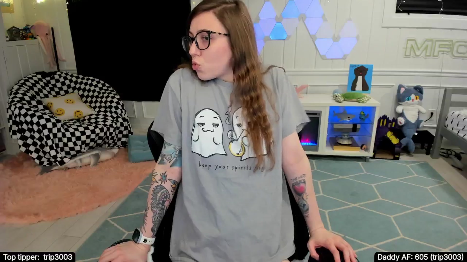Gallery image thumbnail from TheSharkQueen's myfreecams stream on, 11/01/2025, 09:35 image 8 of 20