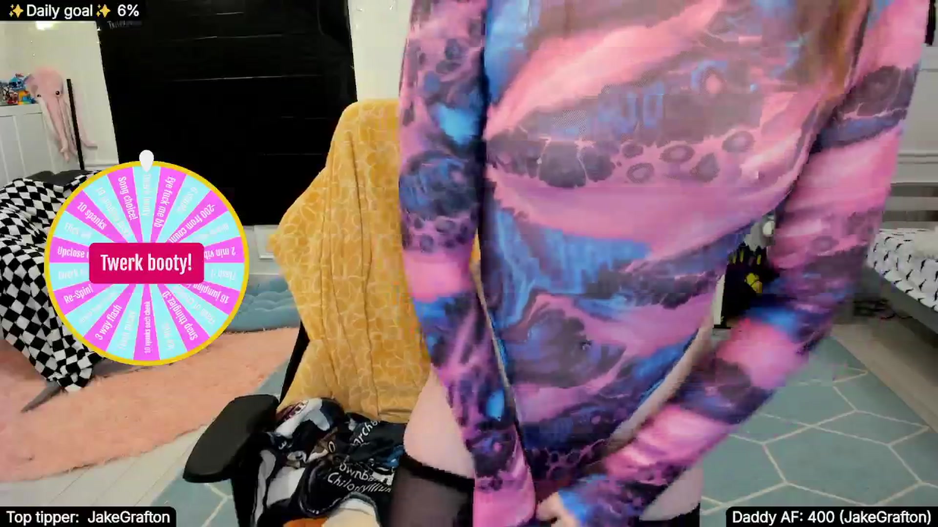 Gallery image thumbnail from TheSharkQueen's myfreecams stream on, 11/05/2025, 08:03 image 13 of 20