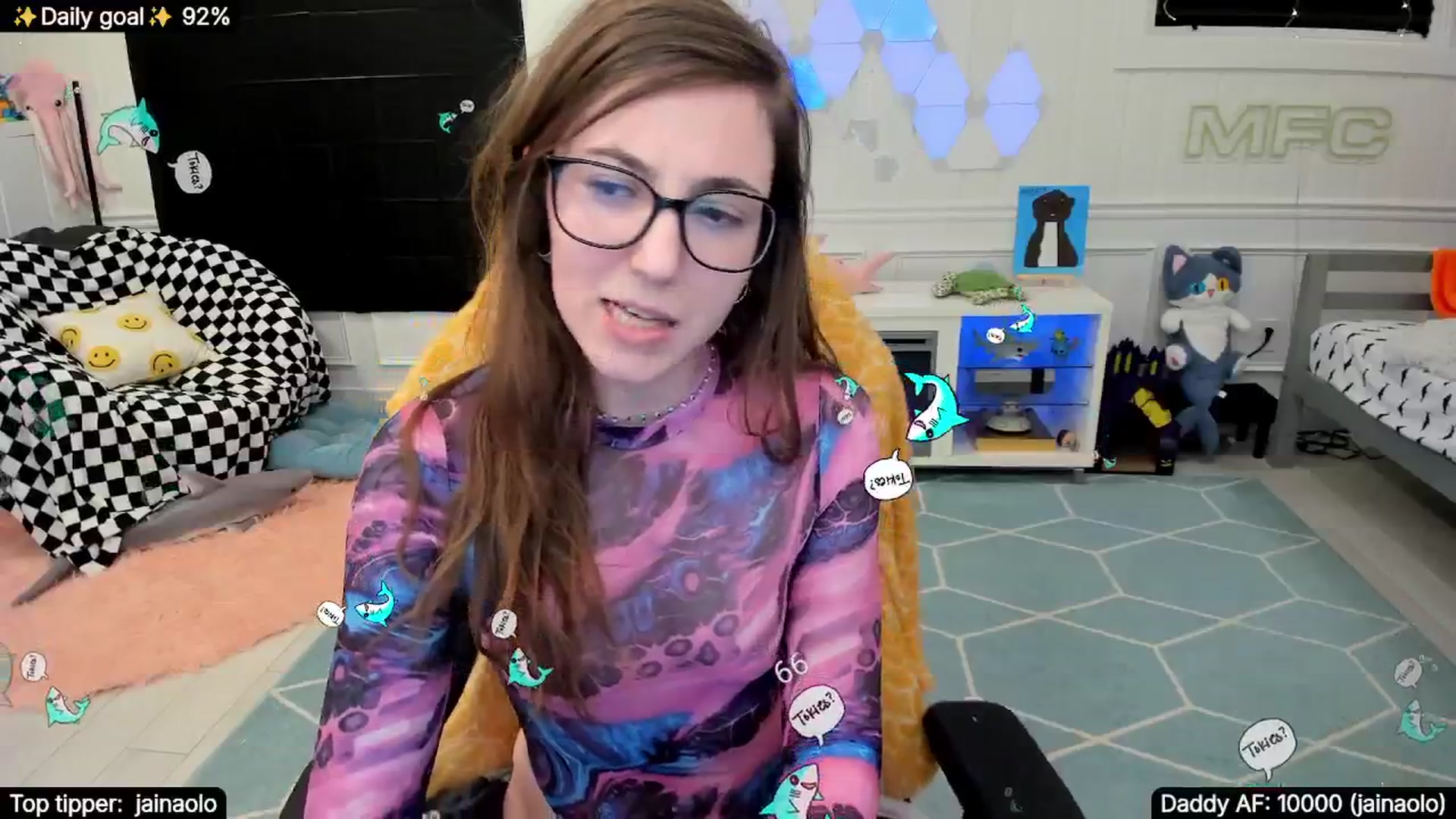 Gallery image thumbnail from TheSharkQueen's myfreecams stream on, 11/05/2025, 08:03 image 19 of 20