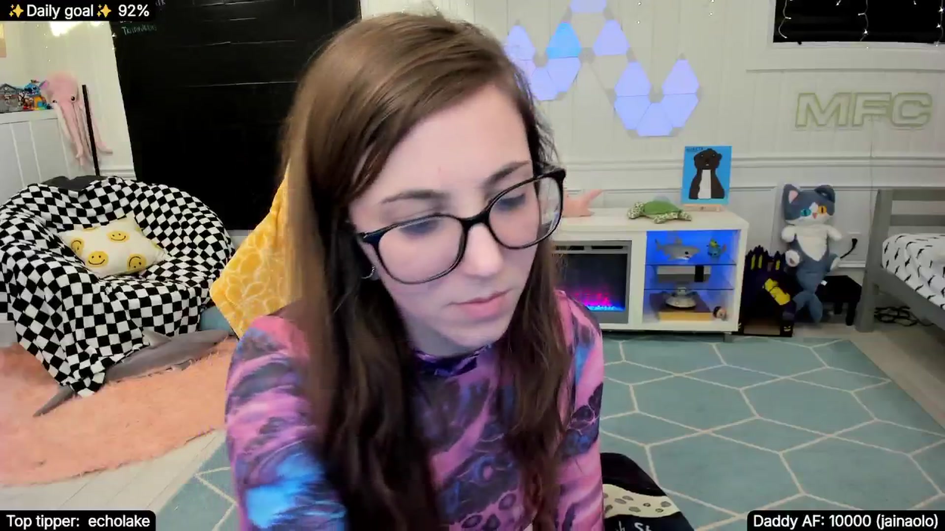 Gallery image thumbnail from TheSharkQueen's myfreecams stream on, 11/05/2025, 09:49 image 6 of 20