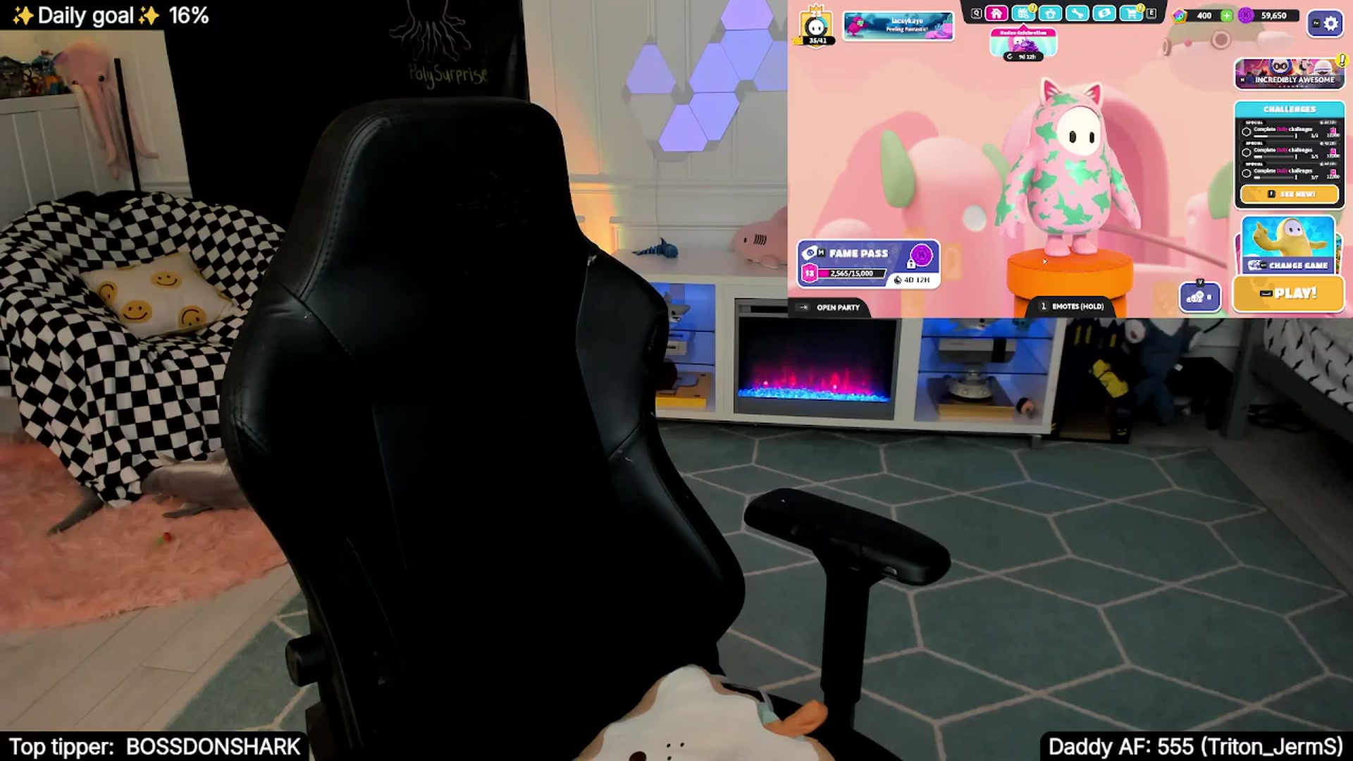 Gallery image thumbnail from TheSharkQueen's myfreecams stream on, 11/07/2025, 24:03 image 10 of 20