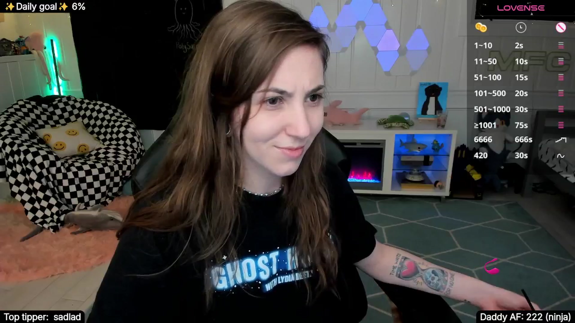 Gallery image thumbnail from TheSharkQueen's myfreecams stream on, 11/08/2025, 04:47 image 19 of 20
