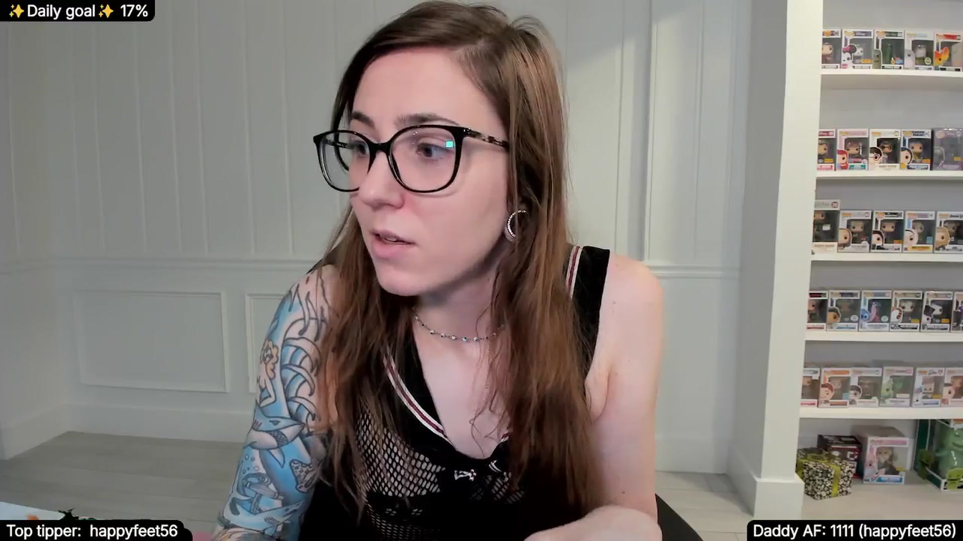 Gallery image thumbnail from TheSharkQueen's myfreecams stream on, 11/09/2025, 09:45 image 9 of 20
