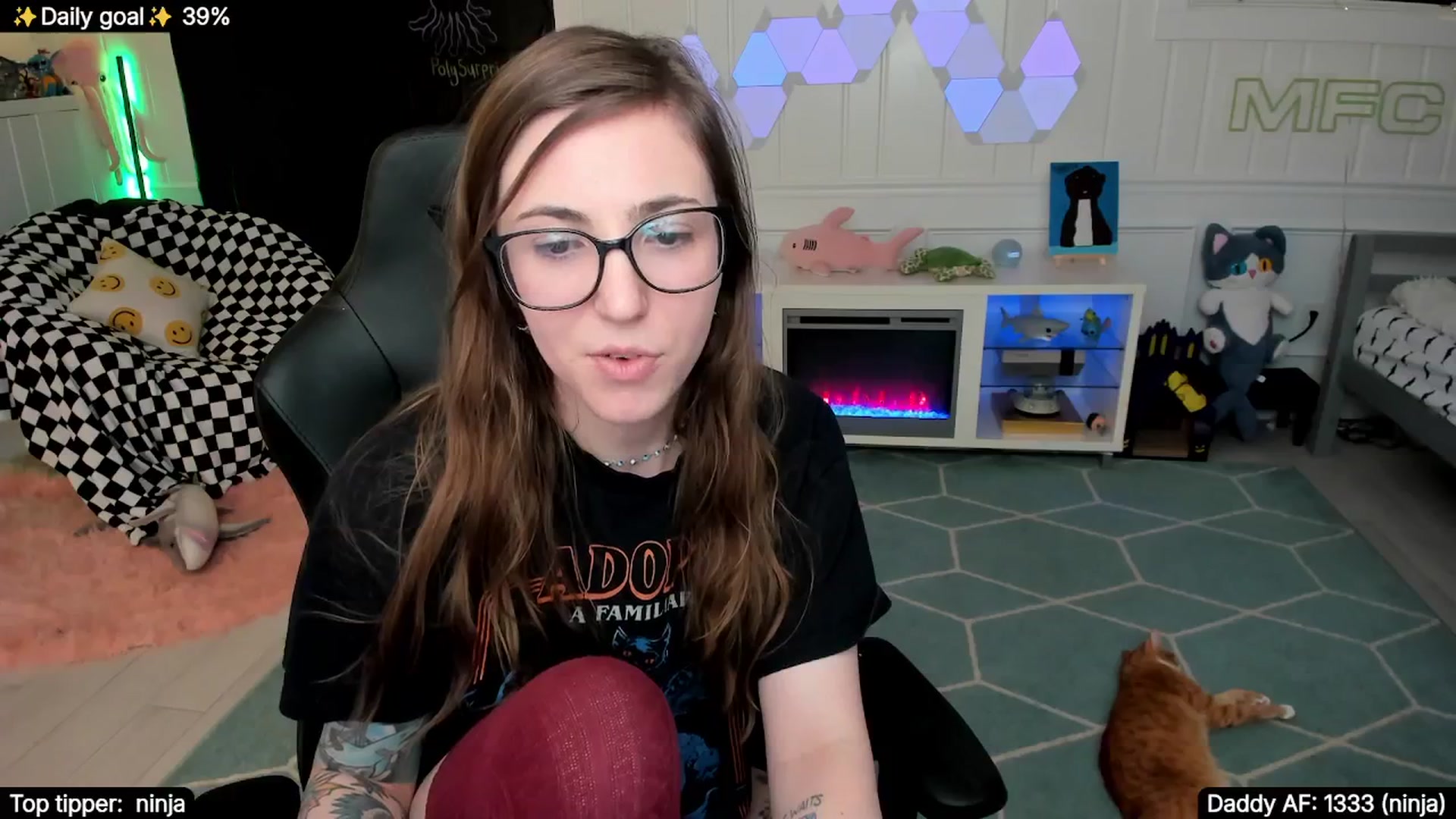 Gallery image thumbnail from TheSharkQueen's myfreecams stream on, 11/09/2025, 10:02 image 18 of 20