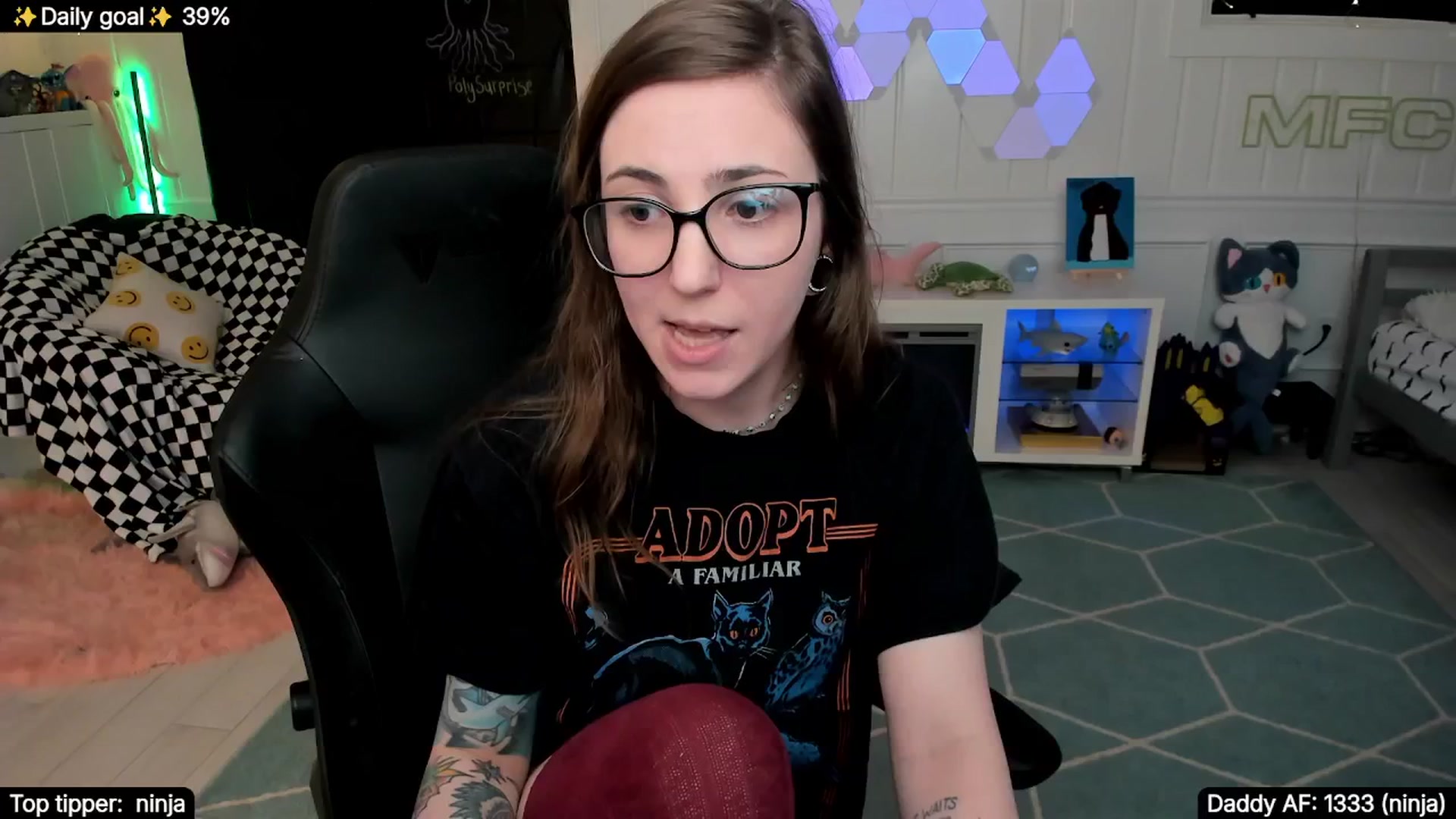 Gallery image thumbnail from TheSharkQueen's myfreecams stream on, 11/09/2025, 10:02 image 5 of 20