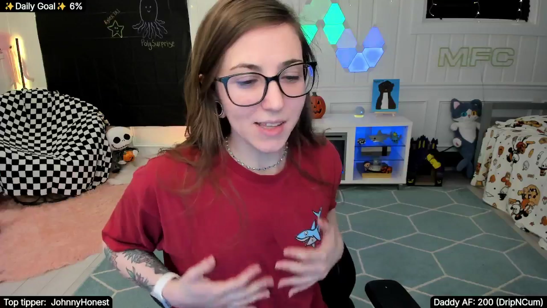 Gallery image thumbnail from TheSharkQueen's myfreecams stream on, 11/20/2025, 23:01 image 15 of 20