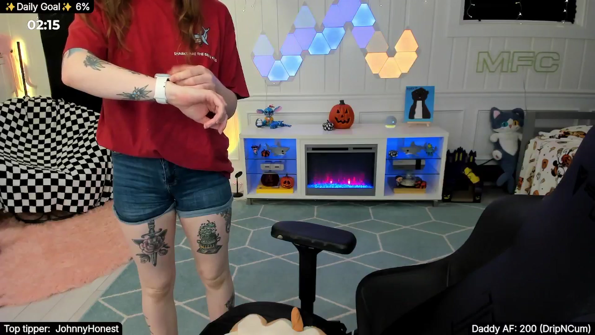 Gallery image thumbnail from TheSharkQueen's myfreecams stream on, 11/20/2025, 23:01 image 20 of 20
