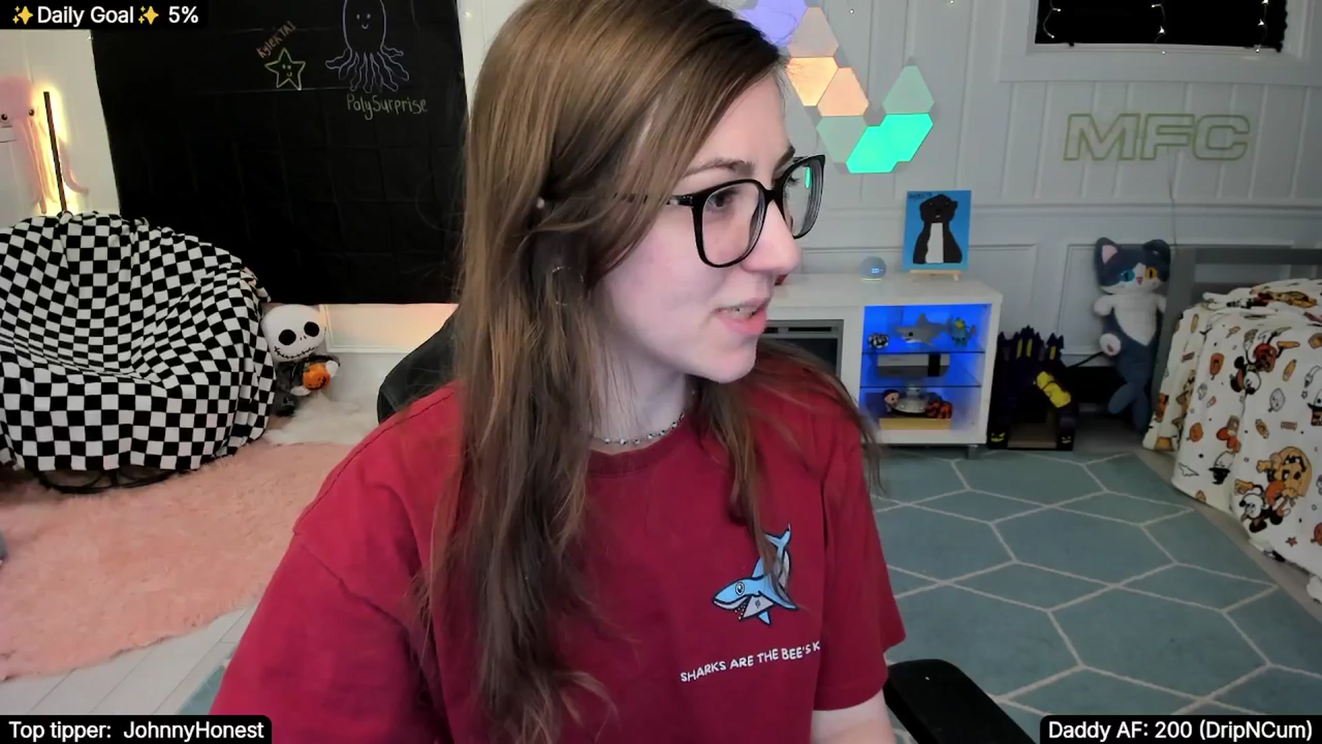 Gallery image thumbnail from TheSharkQueen's myfreecams stream on, 11/20/2025, 23:01 image 12 of 20