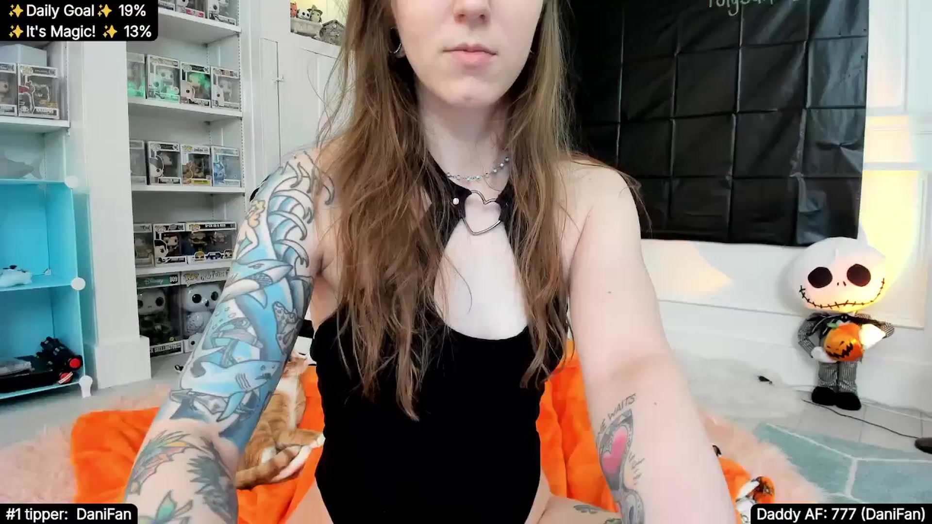 Gallery image thumbnail from TheSharkQueen's myfreecams stream on, 11/29/2025, 05:03 image 2 of 20