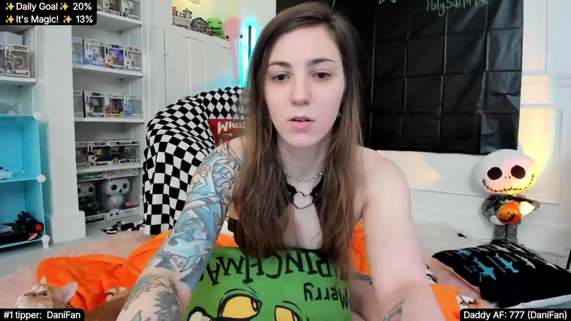 Gallery image thumbnail from TheSharkQueen's myfreecams stream on, 11/29/2025, 05:03 image 14 of 20